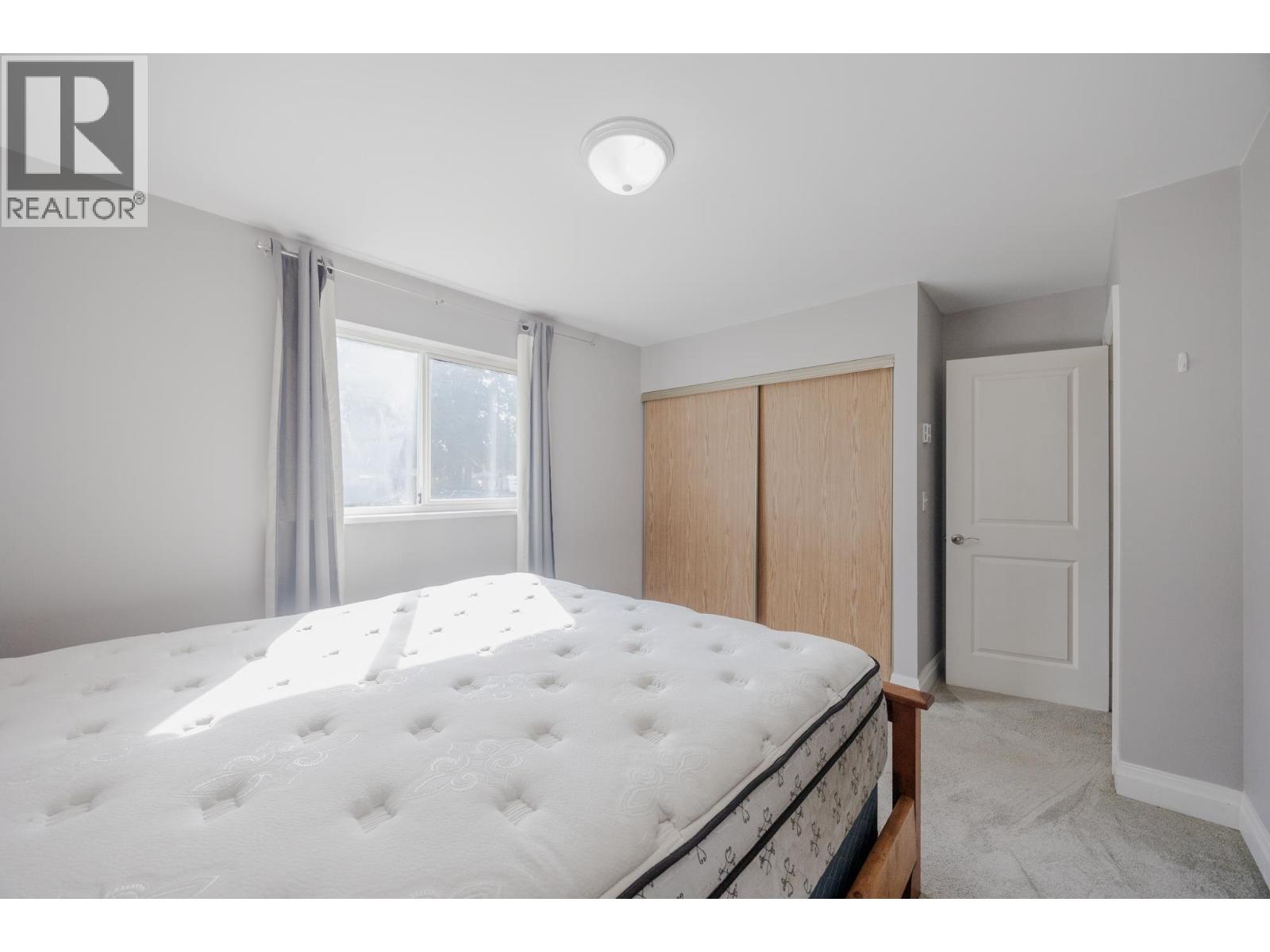 House in Maple Ridge - Image 27