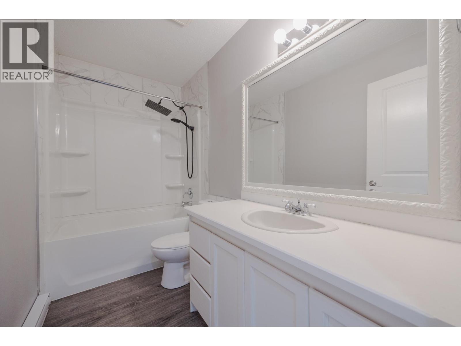 House in Maple Ridge - Image 28