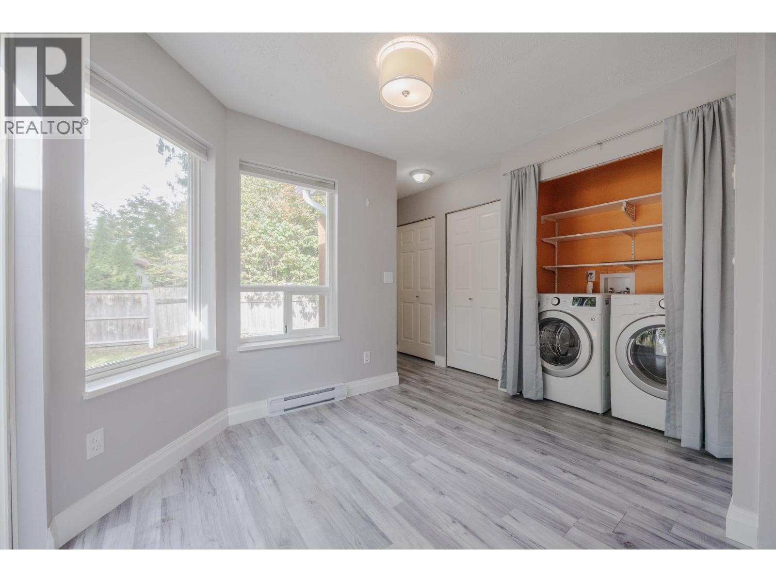 House in Maple Ridge - Image 15