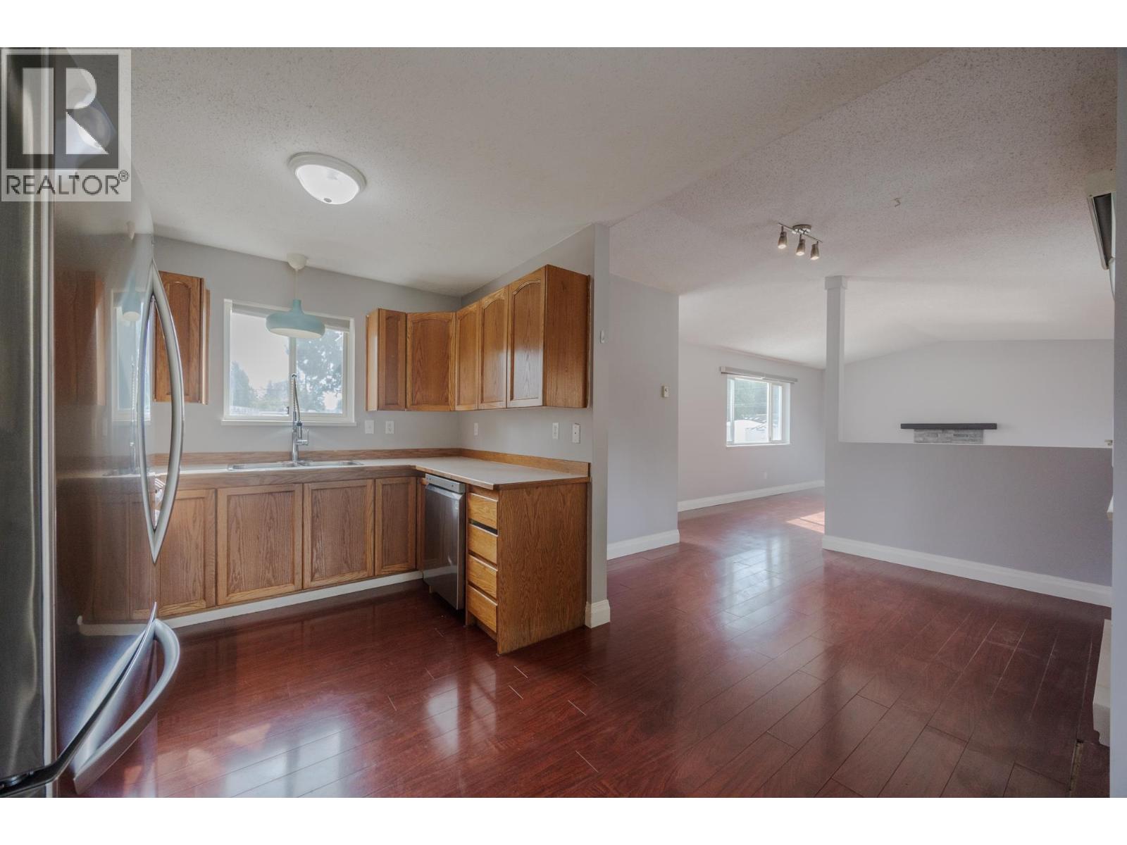 House in Maple Ridge - Image 8