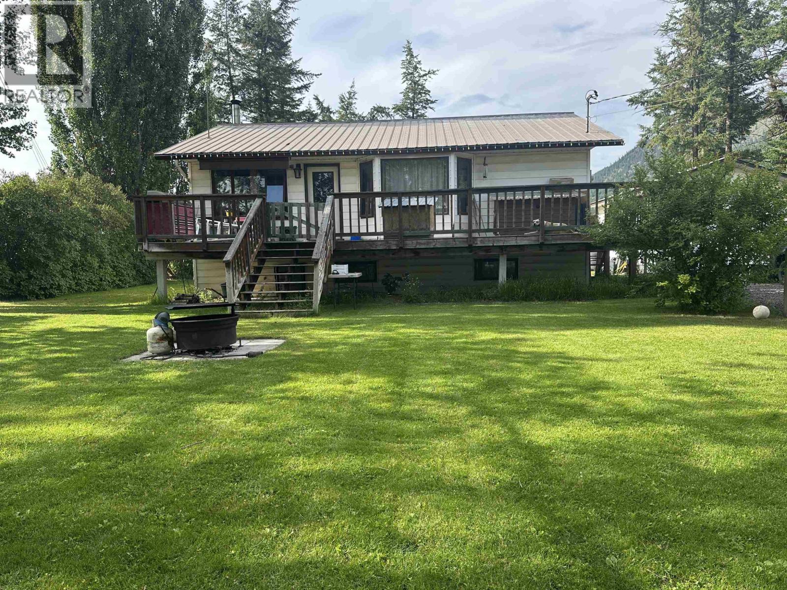 8376 SPUR ROAD, Williams Lake