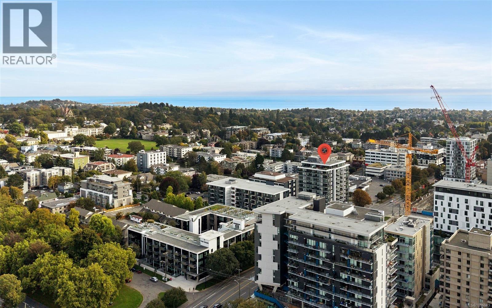 809 1100 Yates Street, Victoria