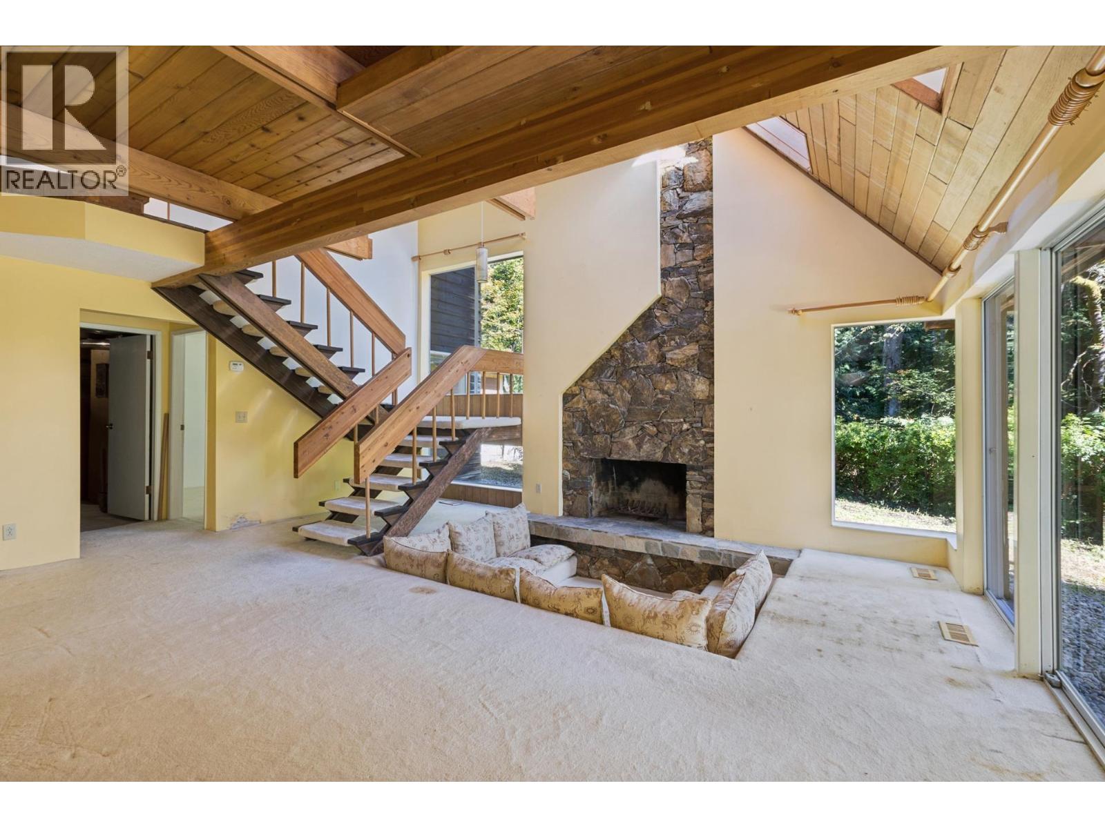 1491 DEMPSEY ROAD, North Vancouver