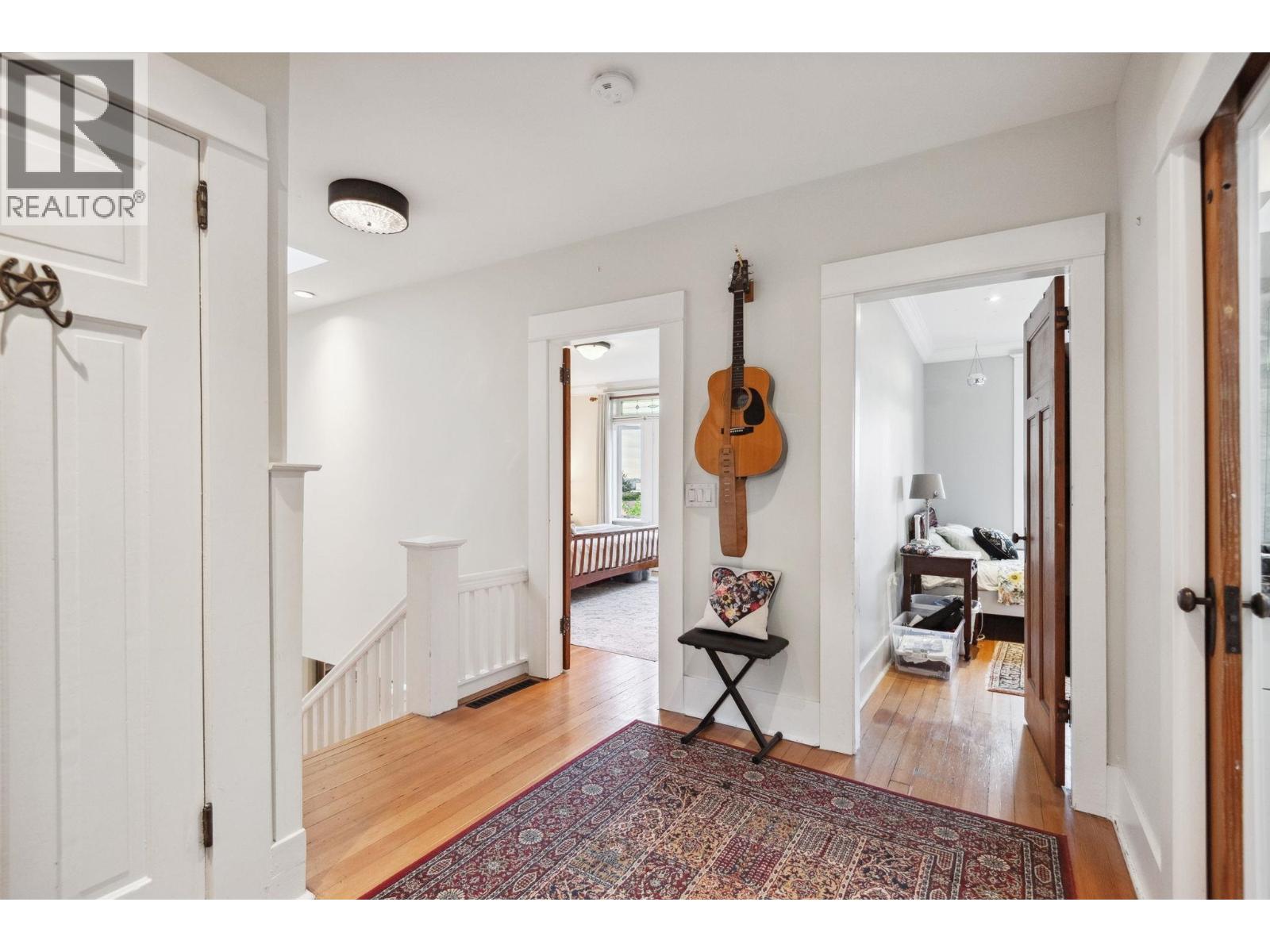 346 E 5TH STREET, North Vancouver