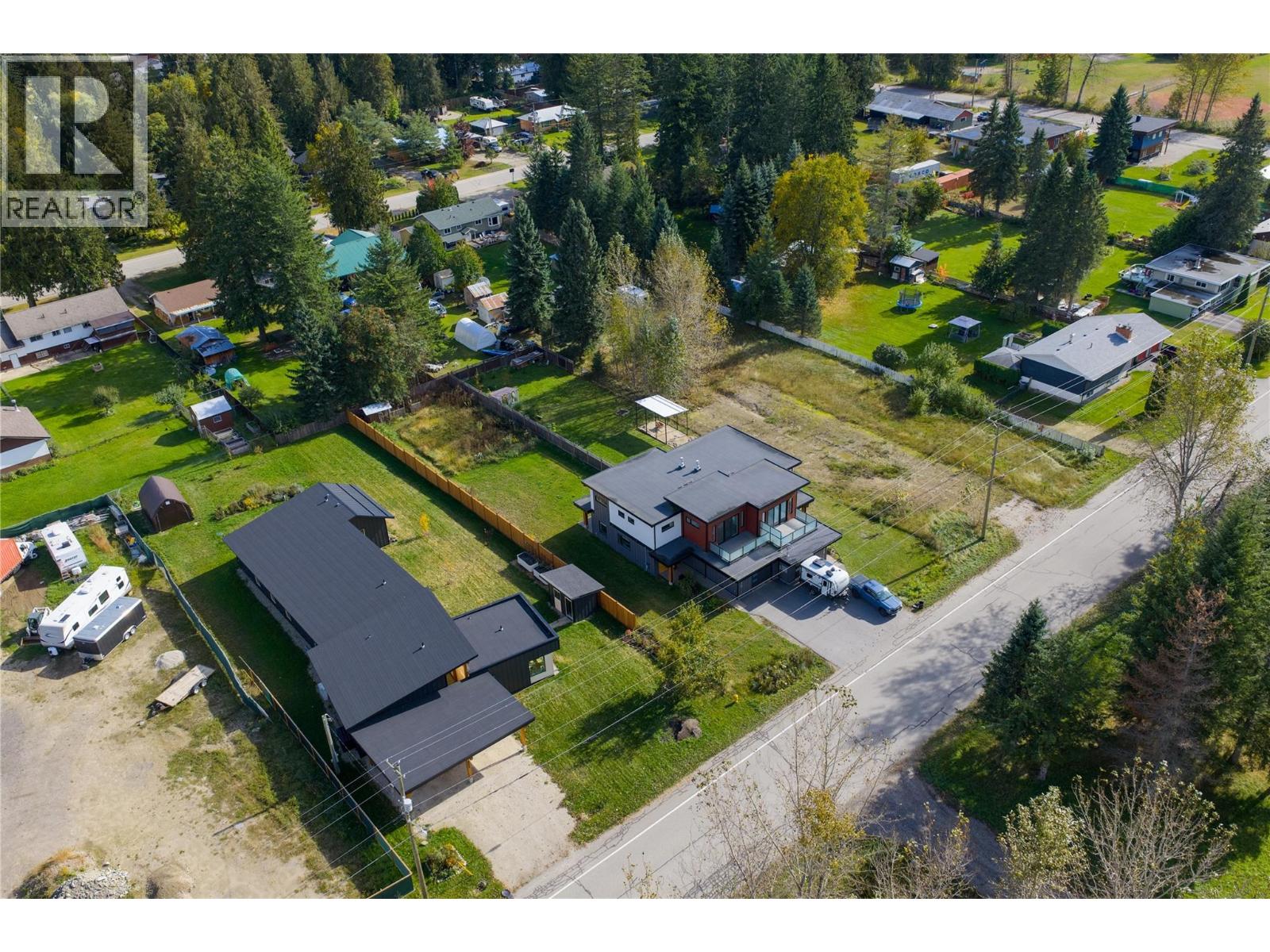 970 Begbie Road, Revelstoke