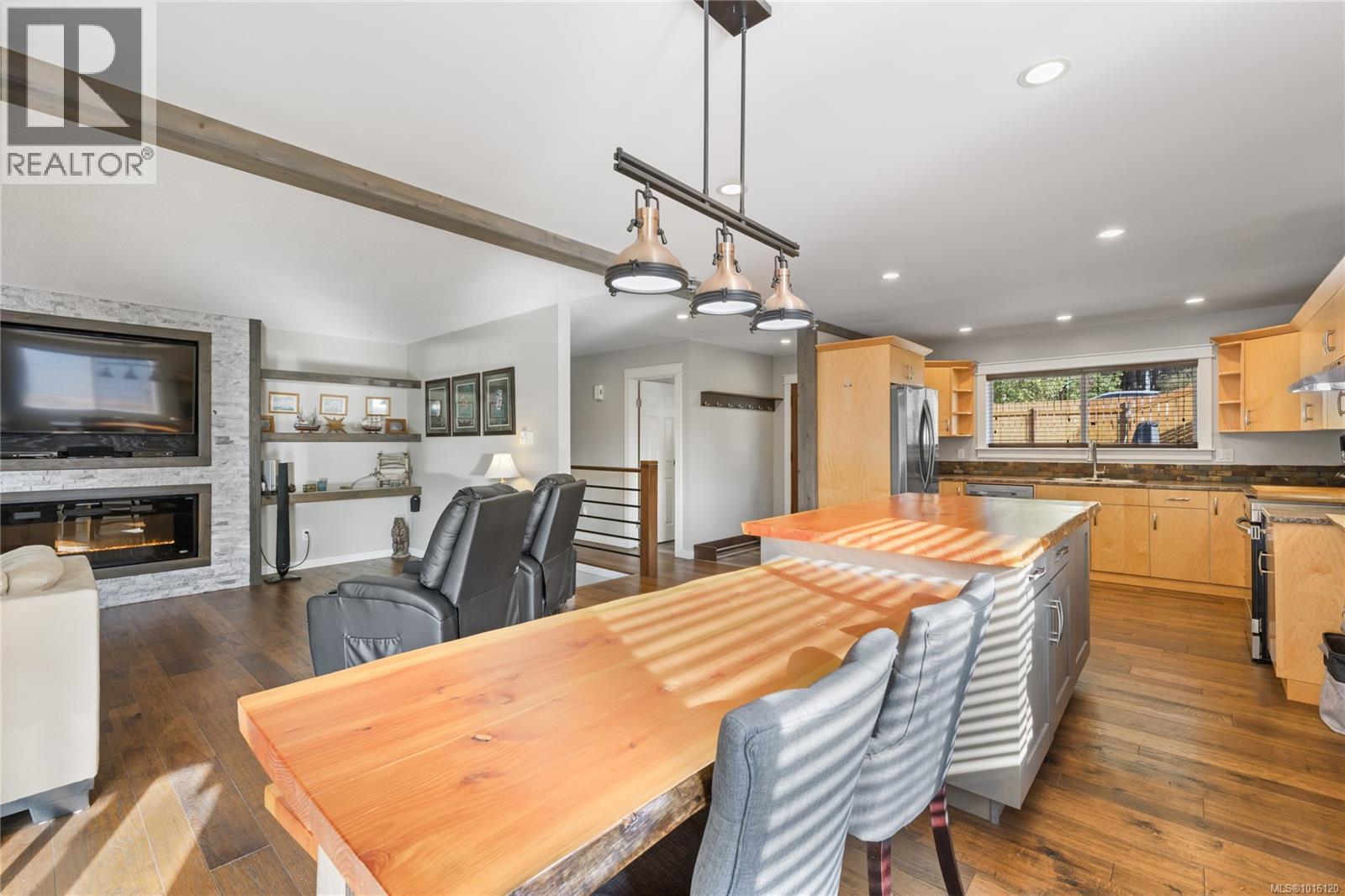 2450 Nanoose Rd, Nanoose Bay