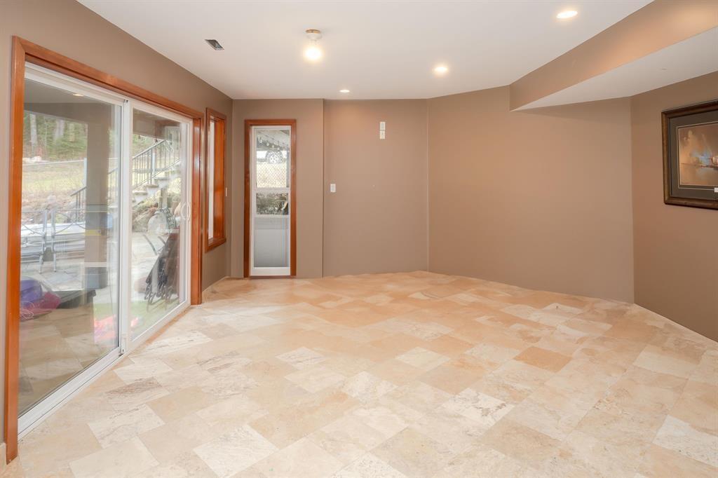 12236 POWELL STREET, Mission