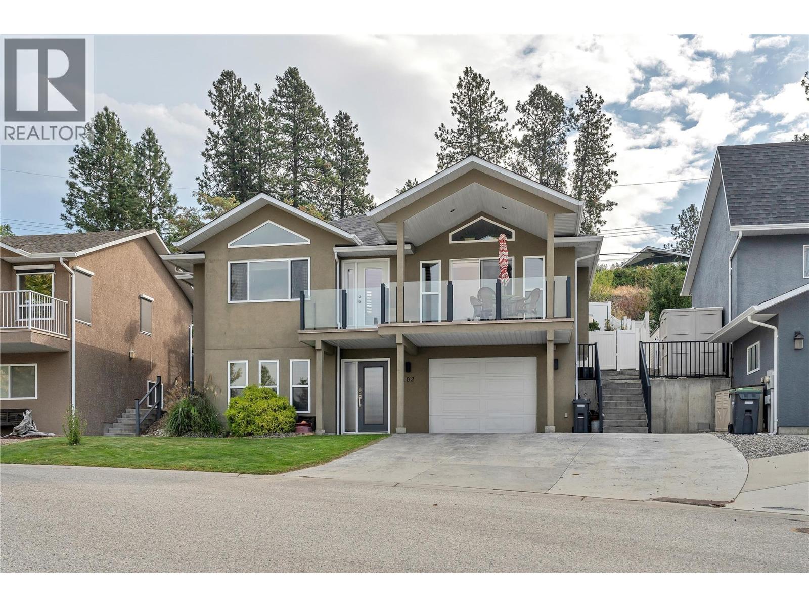 #102-695 Pineview Road, Penticton