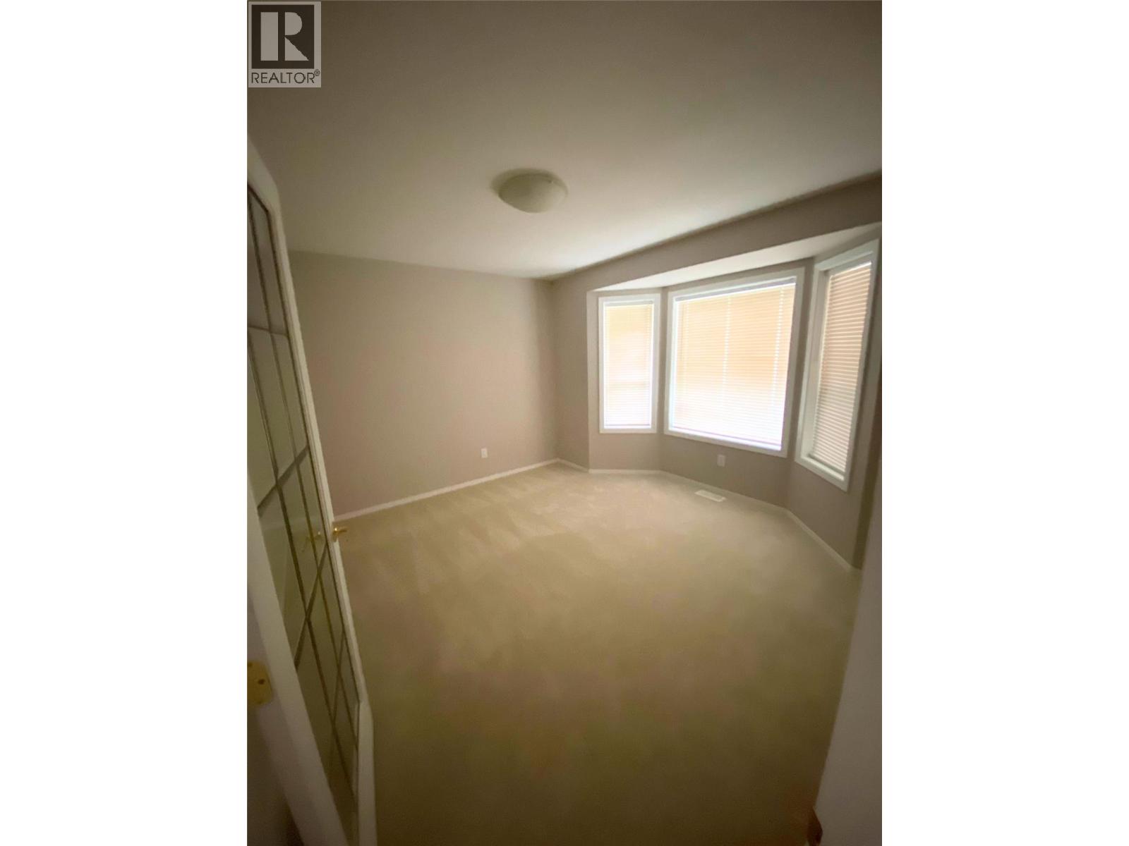 14 2300 Silver Place, Kelowna