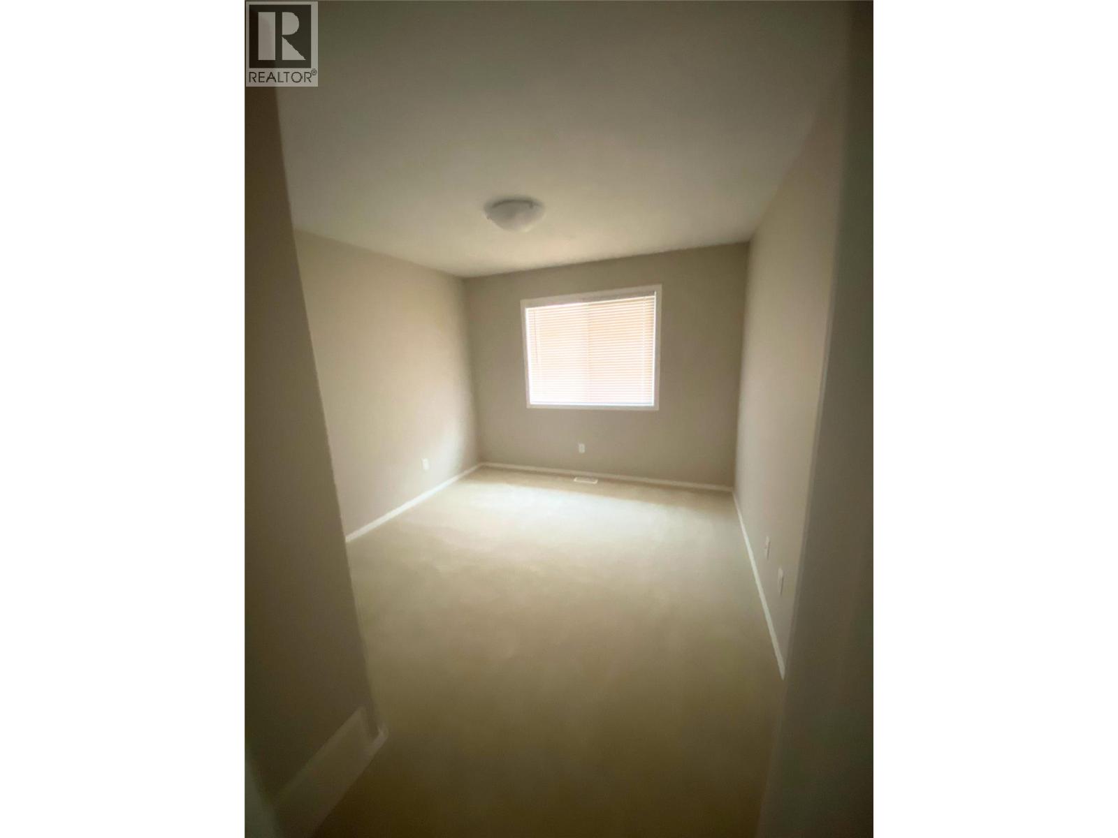 14 2300 Silver Place, Kelowna