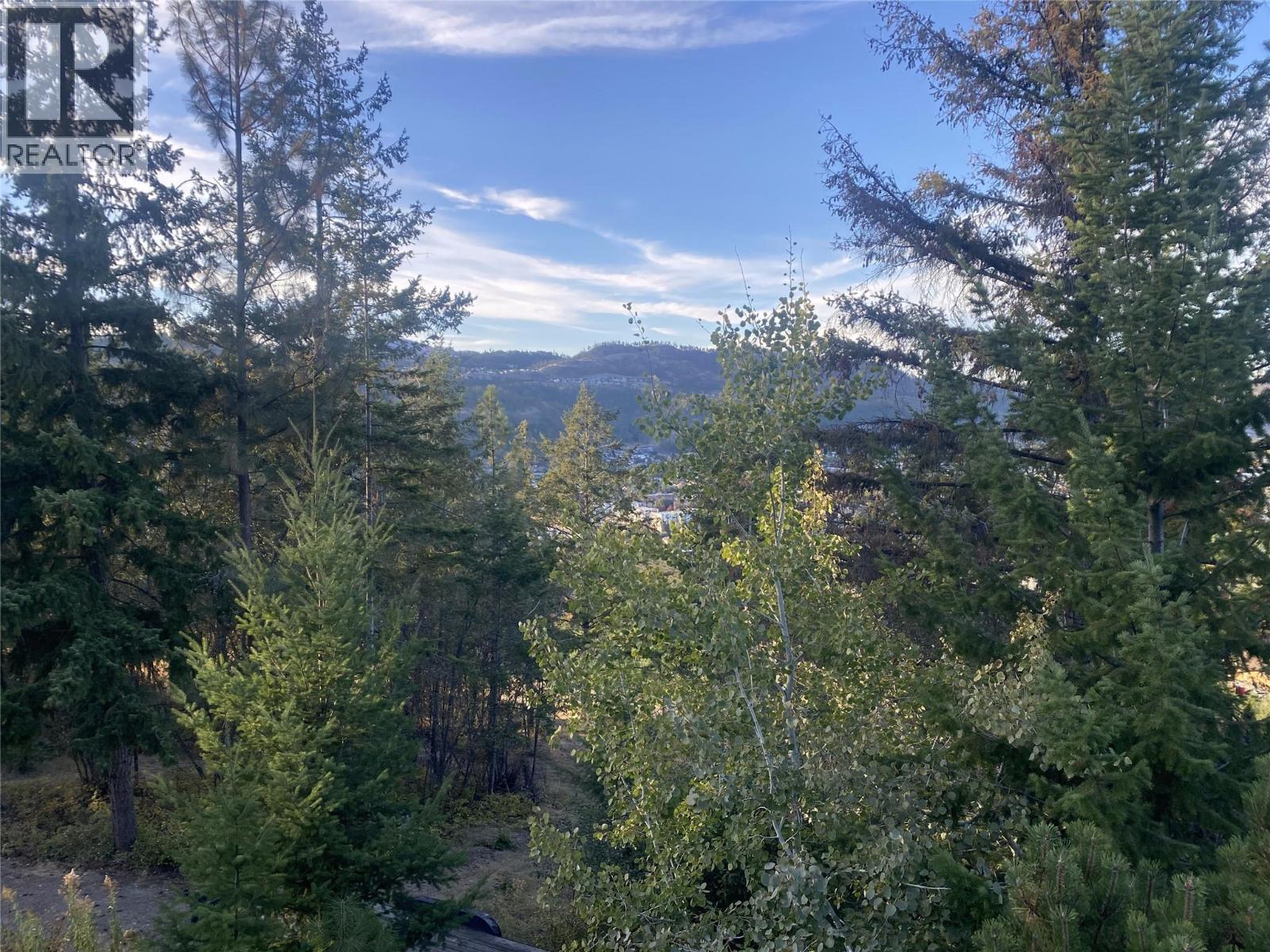 14 2300 Silver Place, Kelowna