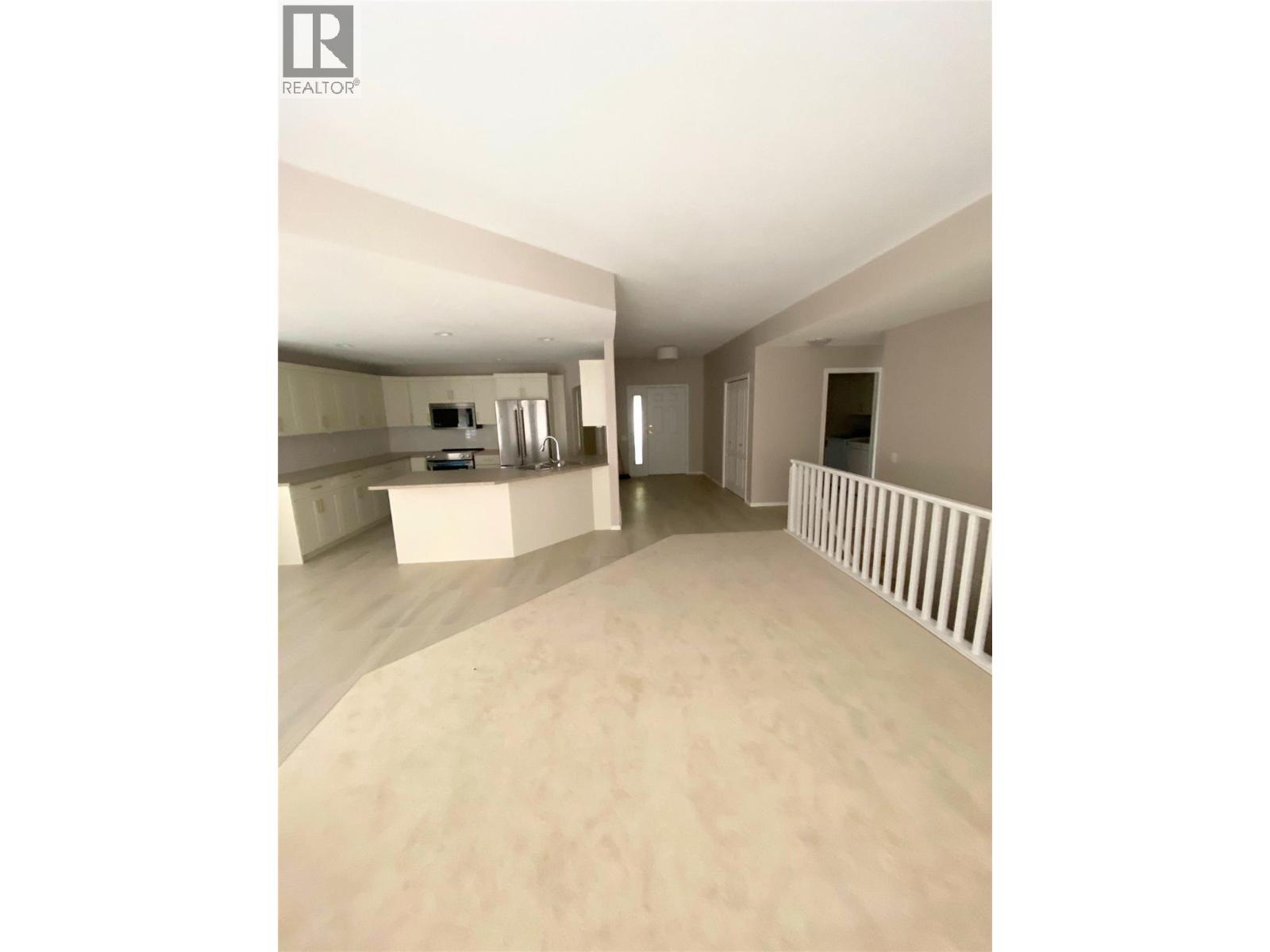 14 2300 Silver Place, Kelowna