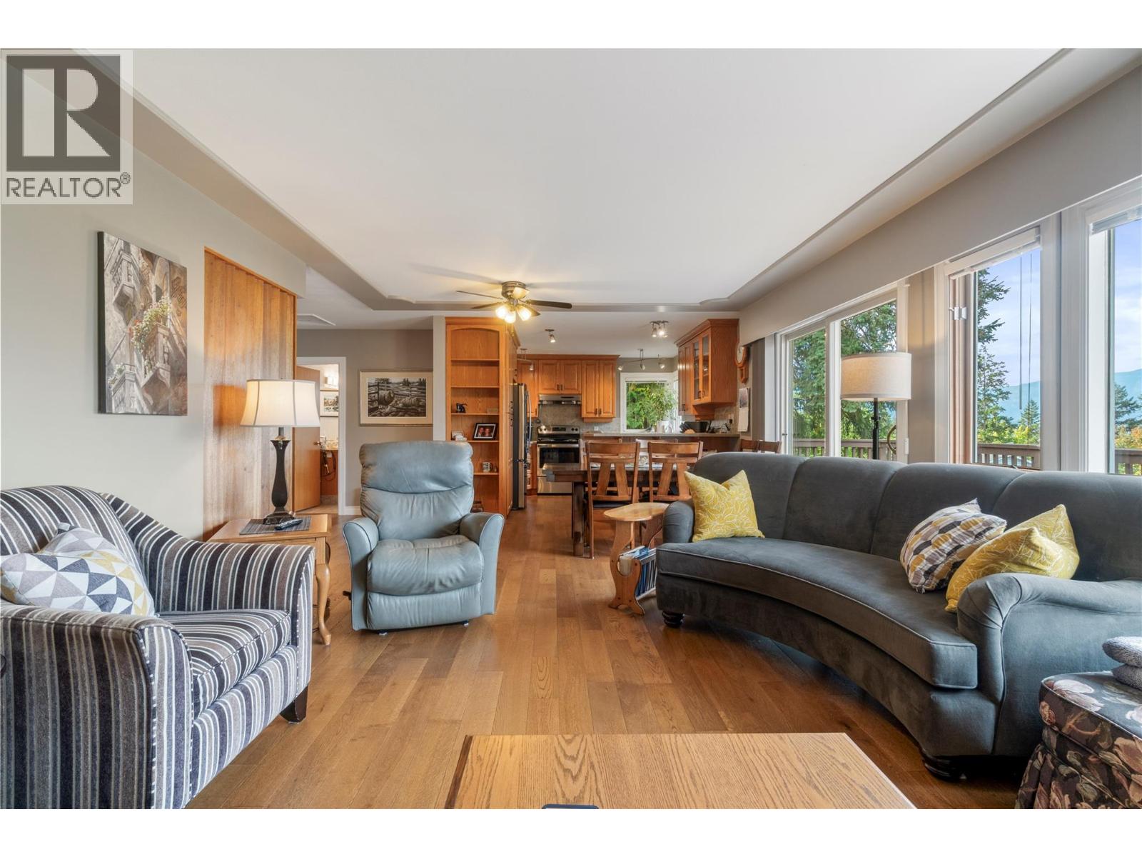  1961 17 Street Northeast, Salmon Arm