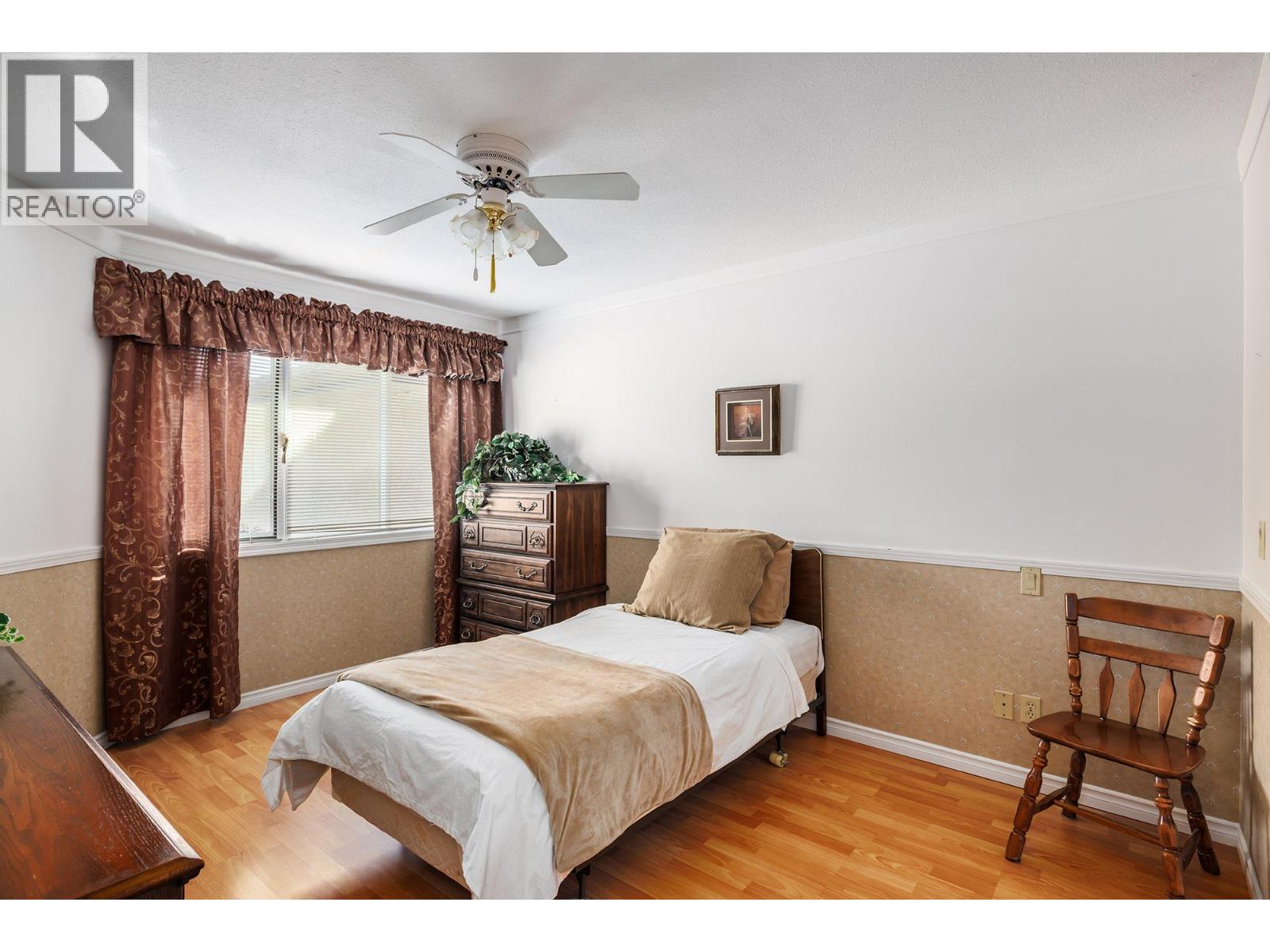 9 2200 Gordon Drive, Kelowna