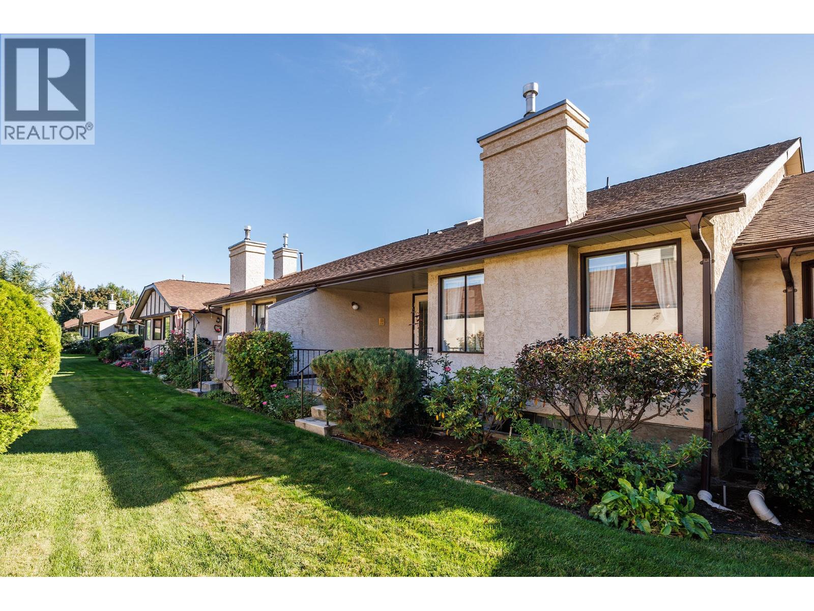 9 2200 Gordon Drive, Kelowna