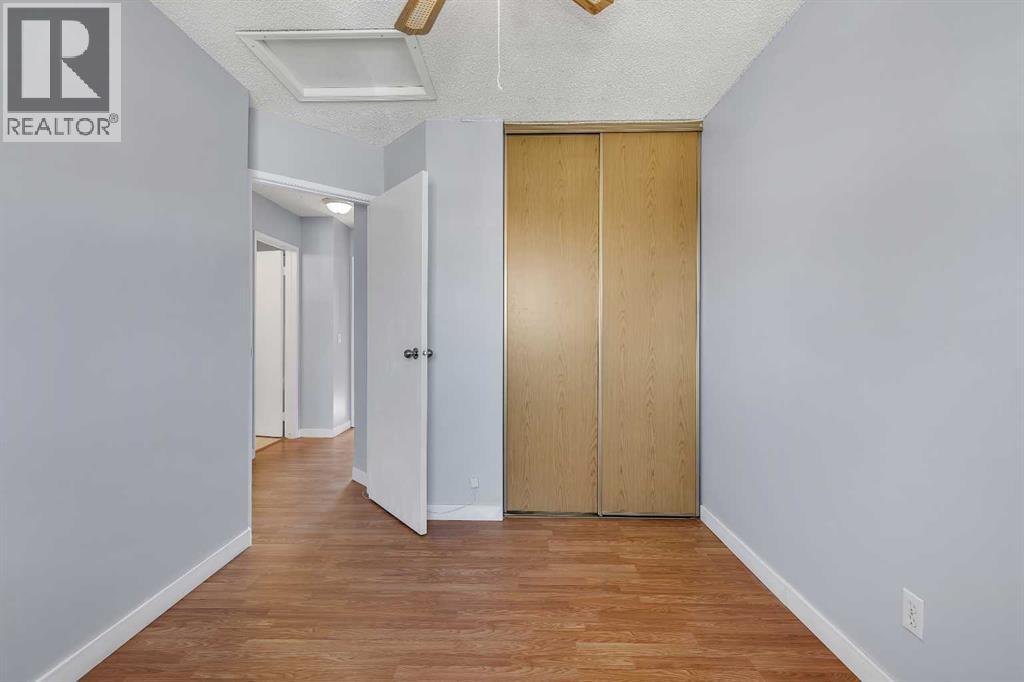 Single Family House for Sale in  MARTINWOOD Road NE Martindale Calgary 