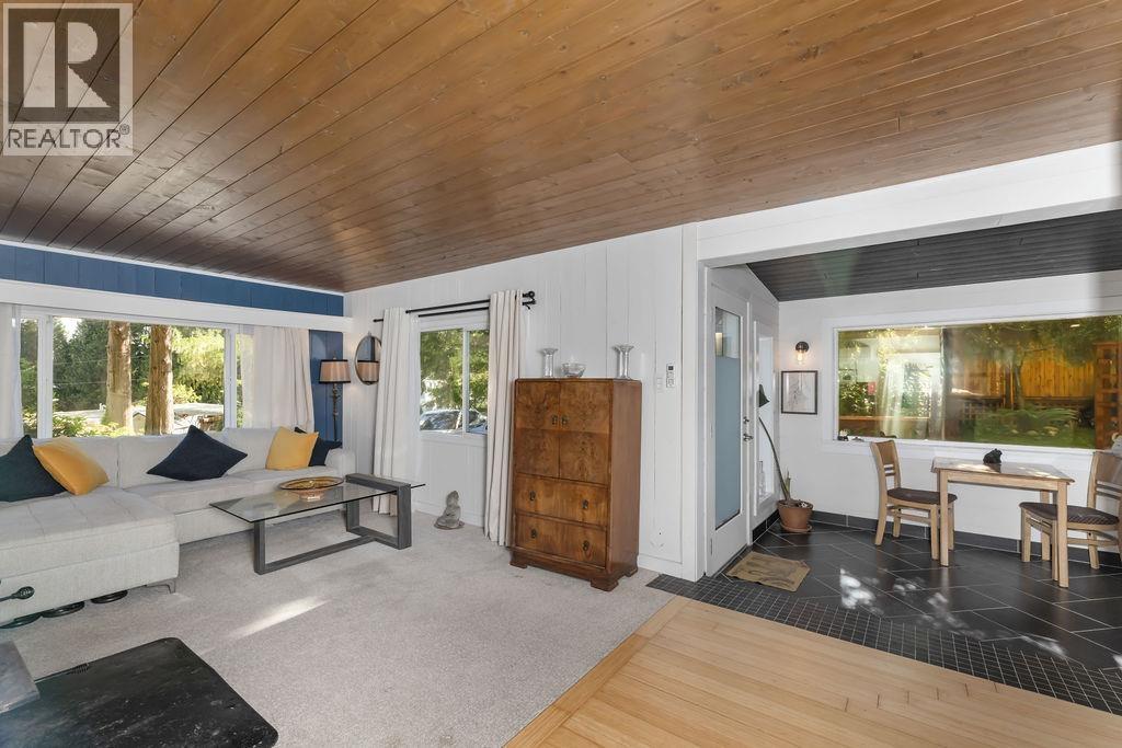 13 1416 NORTH ROAD, Gibsons