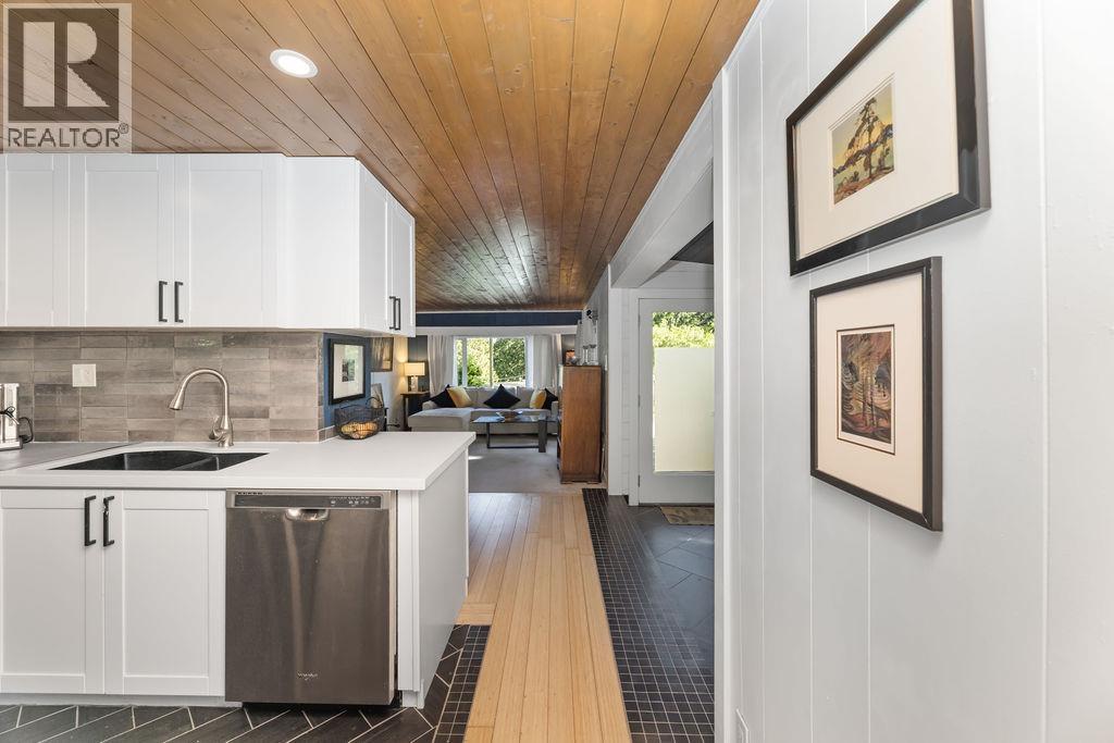 13 1416 NORTH ROAD, Gibsons