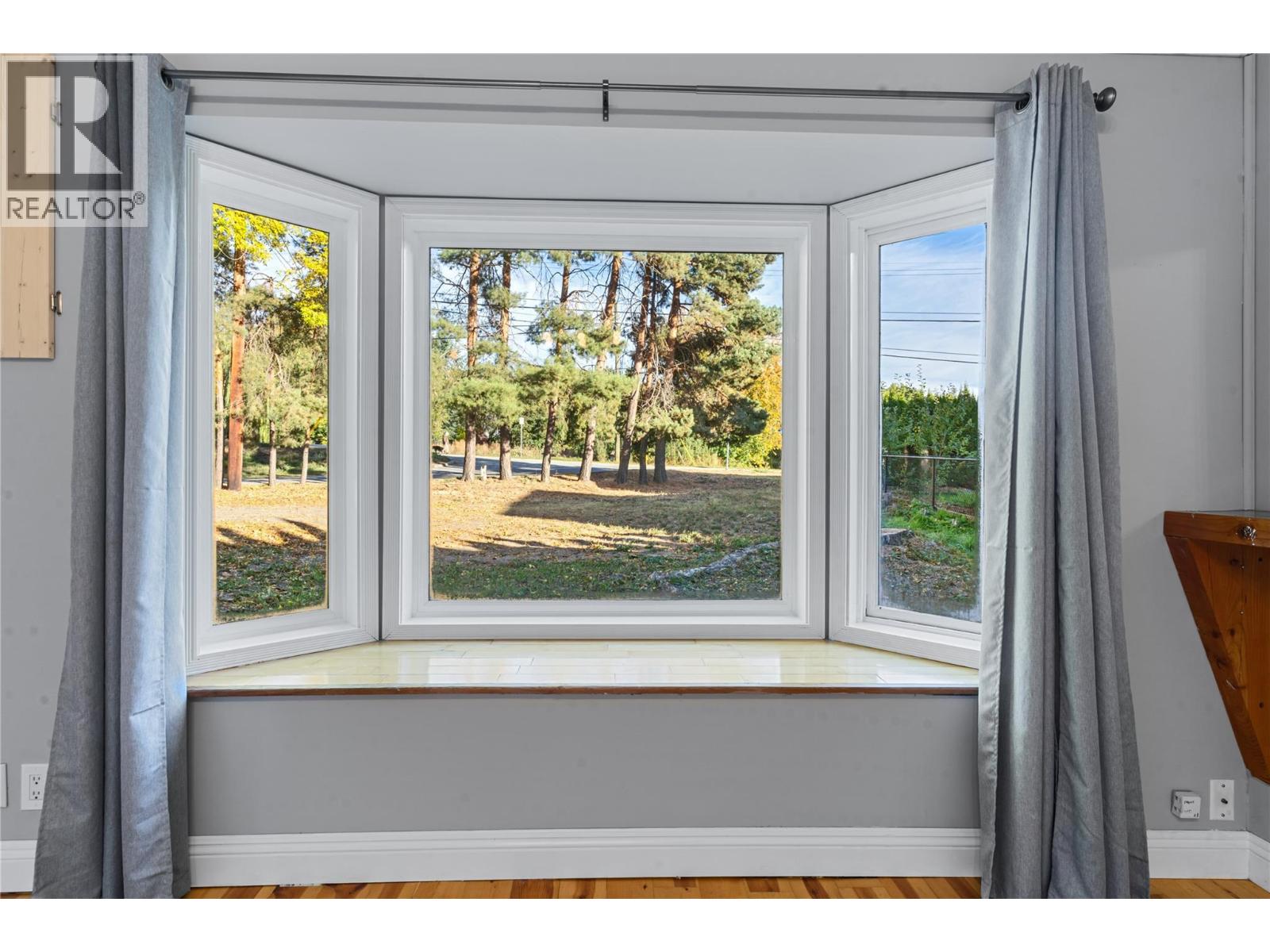 3585 Otter Lake Road, Armstrong