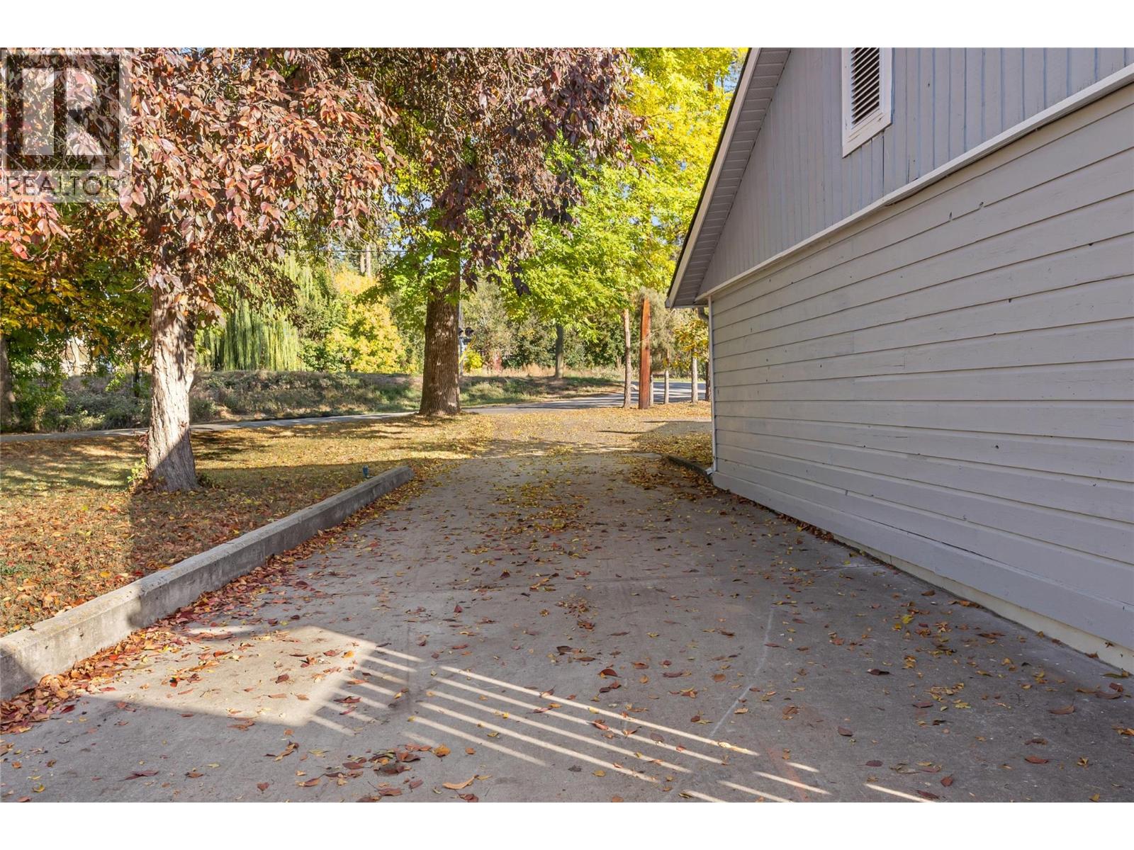 3585 Otter Lake Road, Armstrong