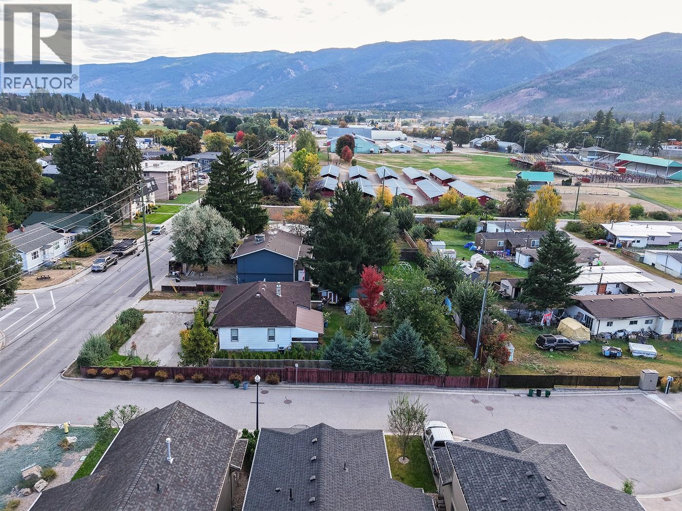 3585 Otter Lake Road, Armstrong