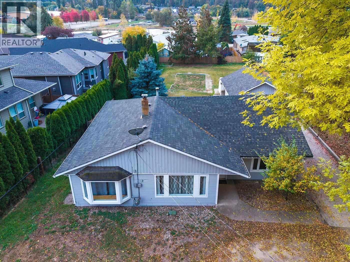 3585 Otter Lake Road, Armstrong