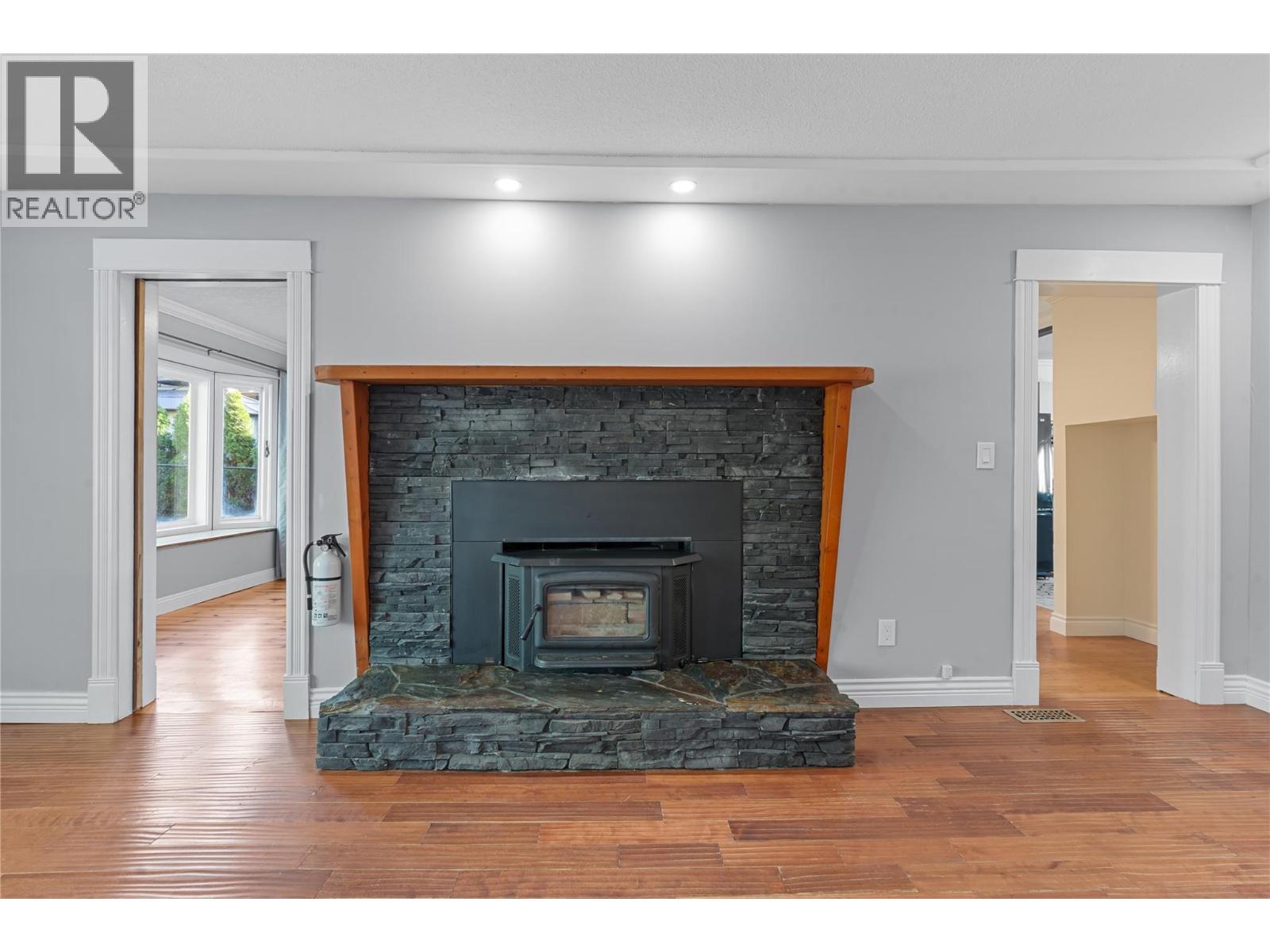 3585 Otter Lake Road, Armstrong