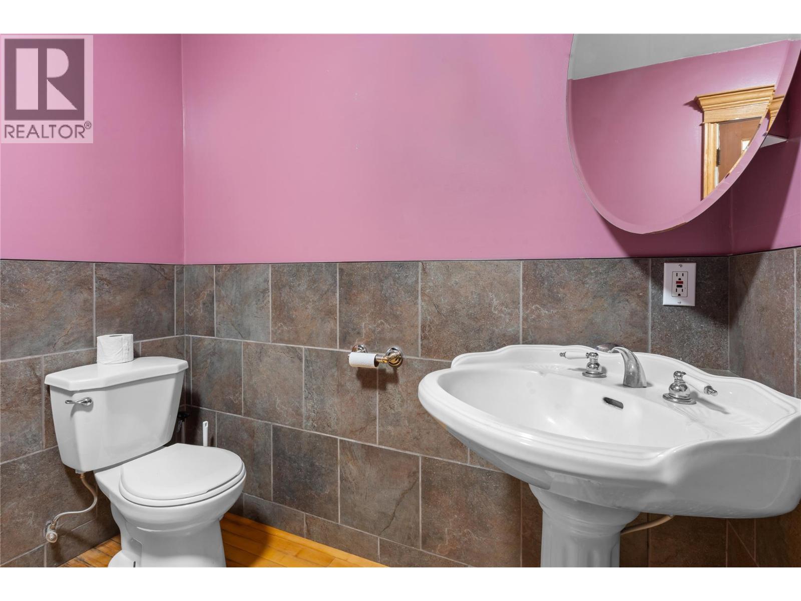 3585 Otter Lake Road, Armstrong