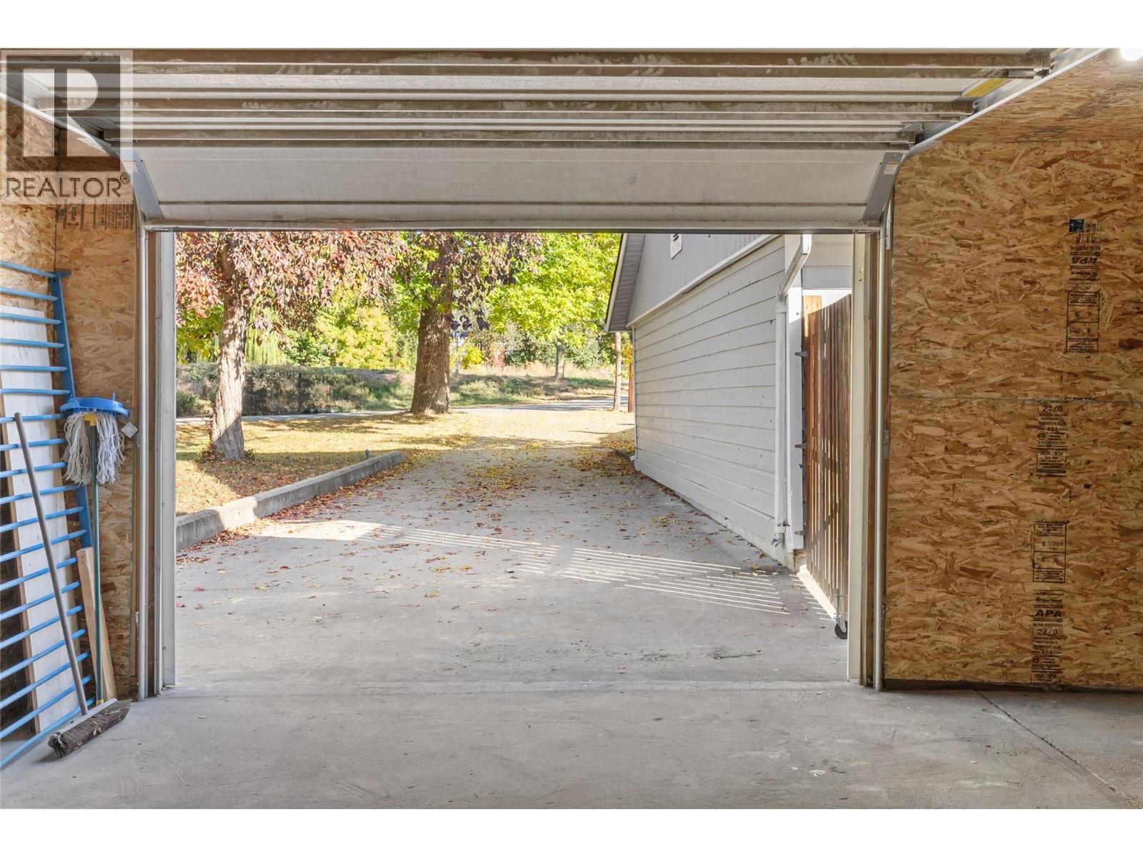 3585 Otter Lake Road, Armstrong