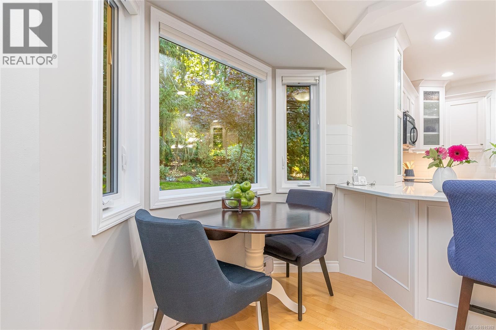 1221 Midiron Close, Qualicum Beach