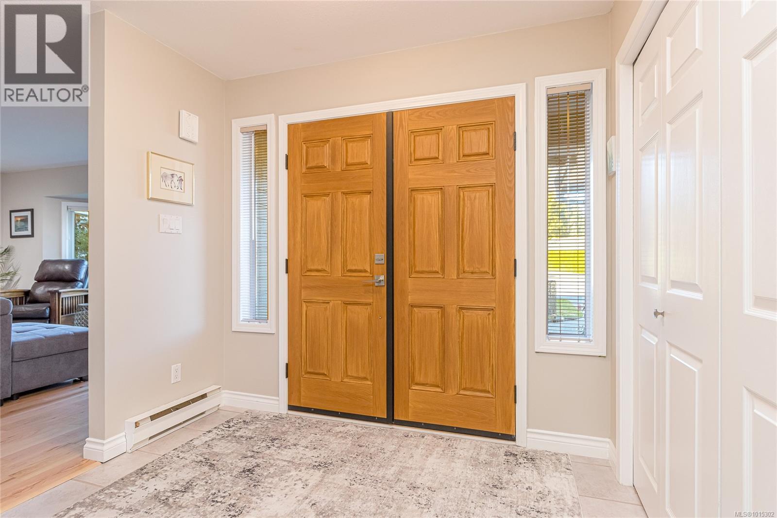 1221 Midiron Close, Qualicum Beach