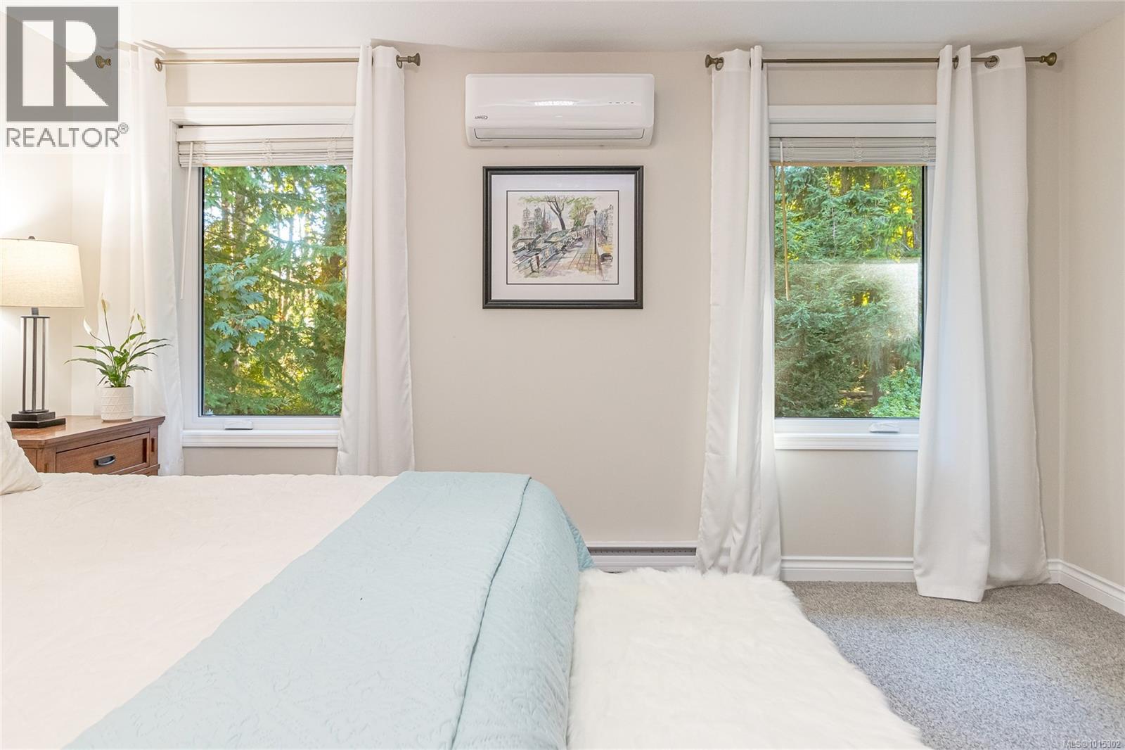 1221 Midiron Close, Qualicum Beach