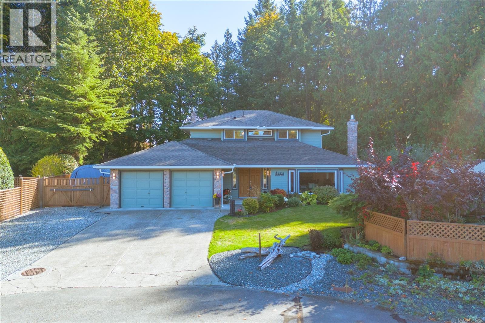 1221 Midiron Close, Qualicum Beach