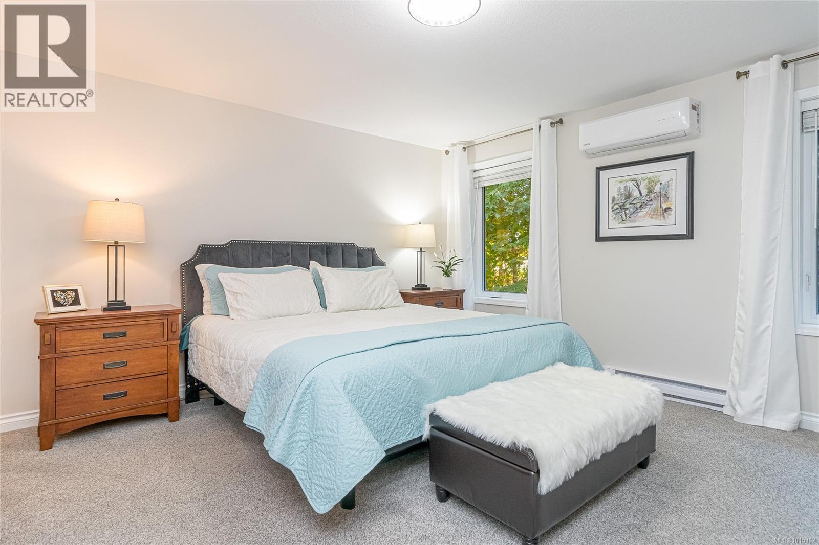 1221 Midiron Close, Qualicum Beach