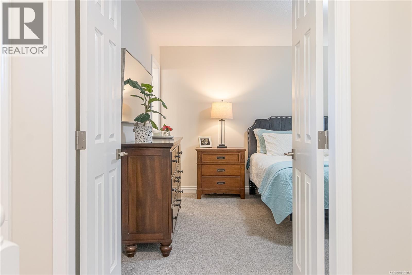 1221 Midiron Close, Qualicum Beach