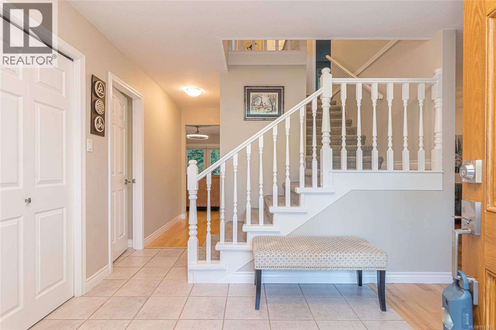 1221 Midiron Close, Qualicum Beach