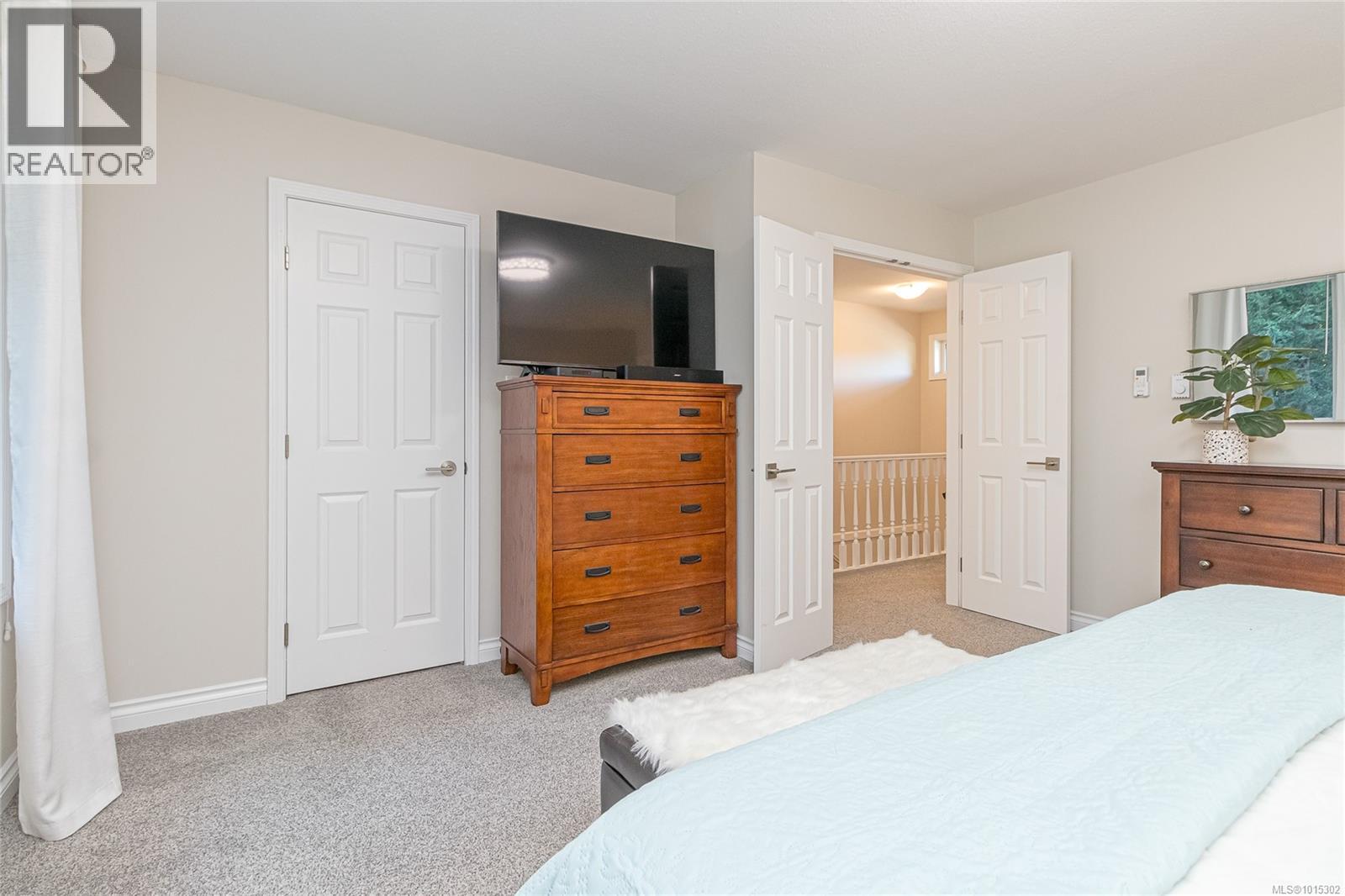 1221 Midiron Close, Qualicum Beach