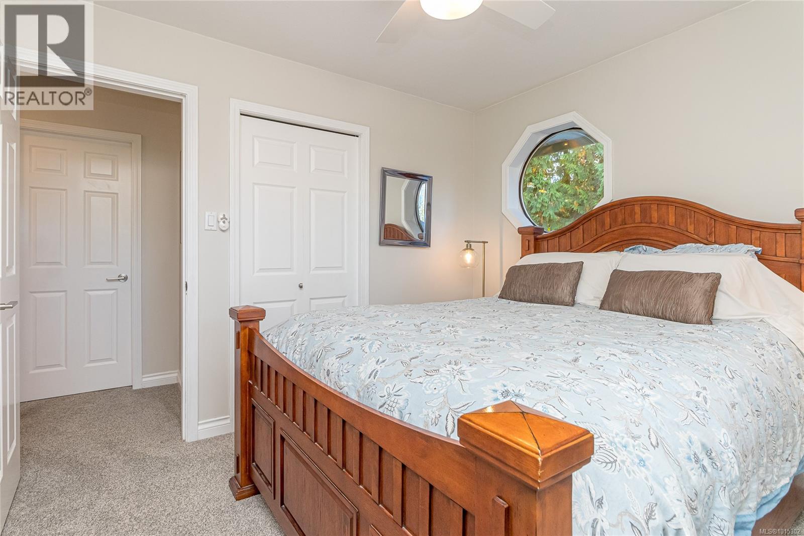 1221 Midiron Close, Qualicum Beach