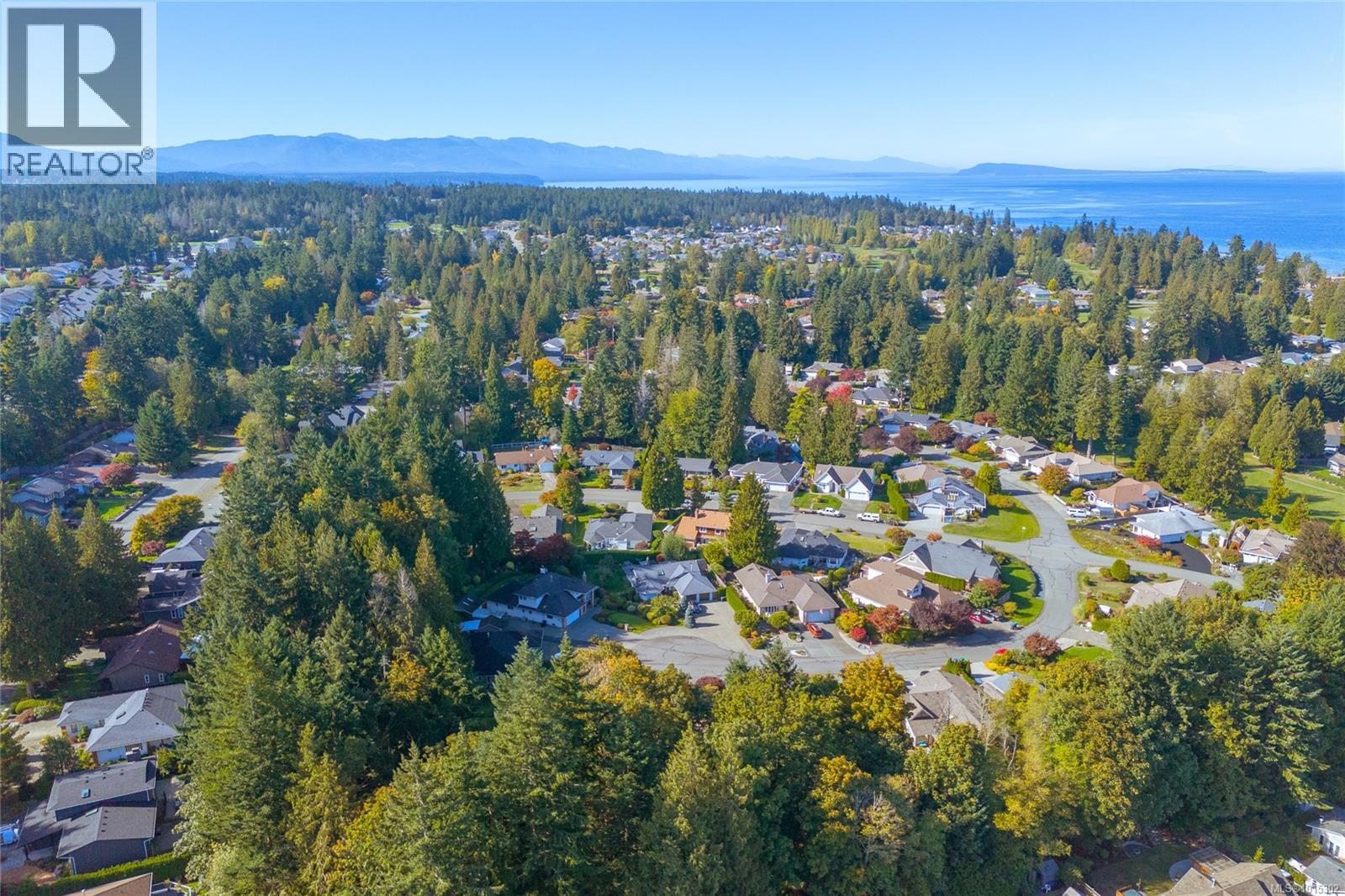 1221 Midiron Close, Qualicum Beach