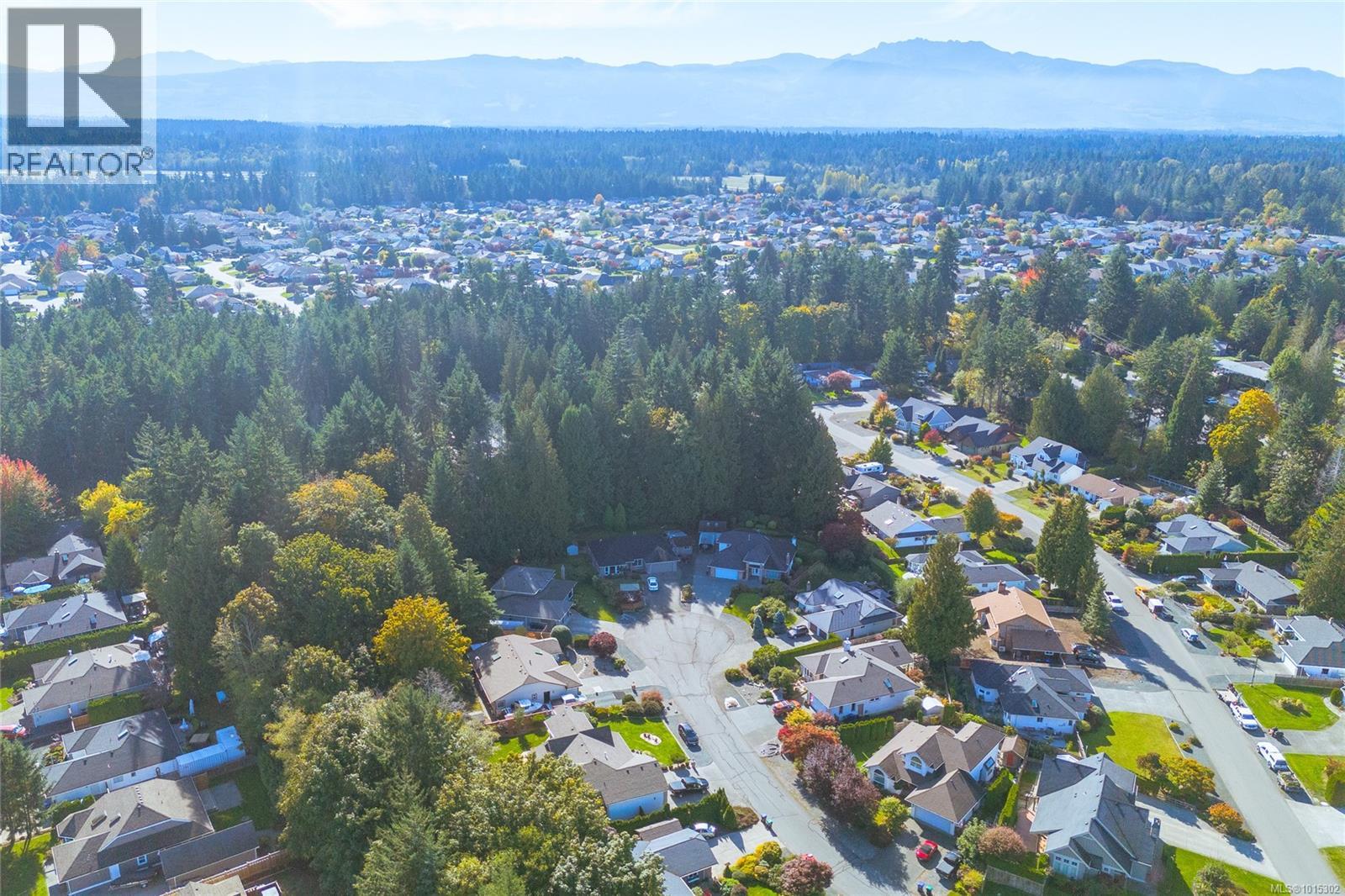 1221 Midiron Close, Qualicum Beach