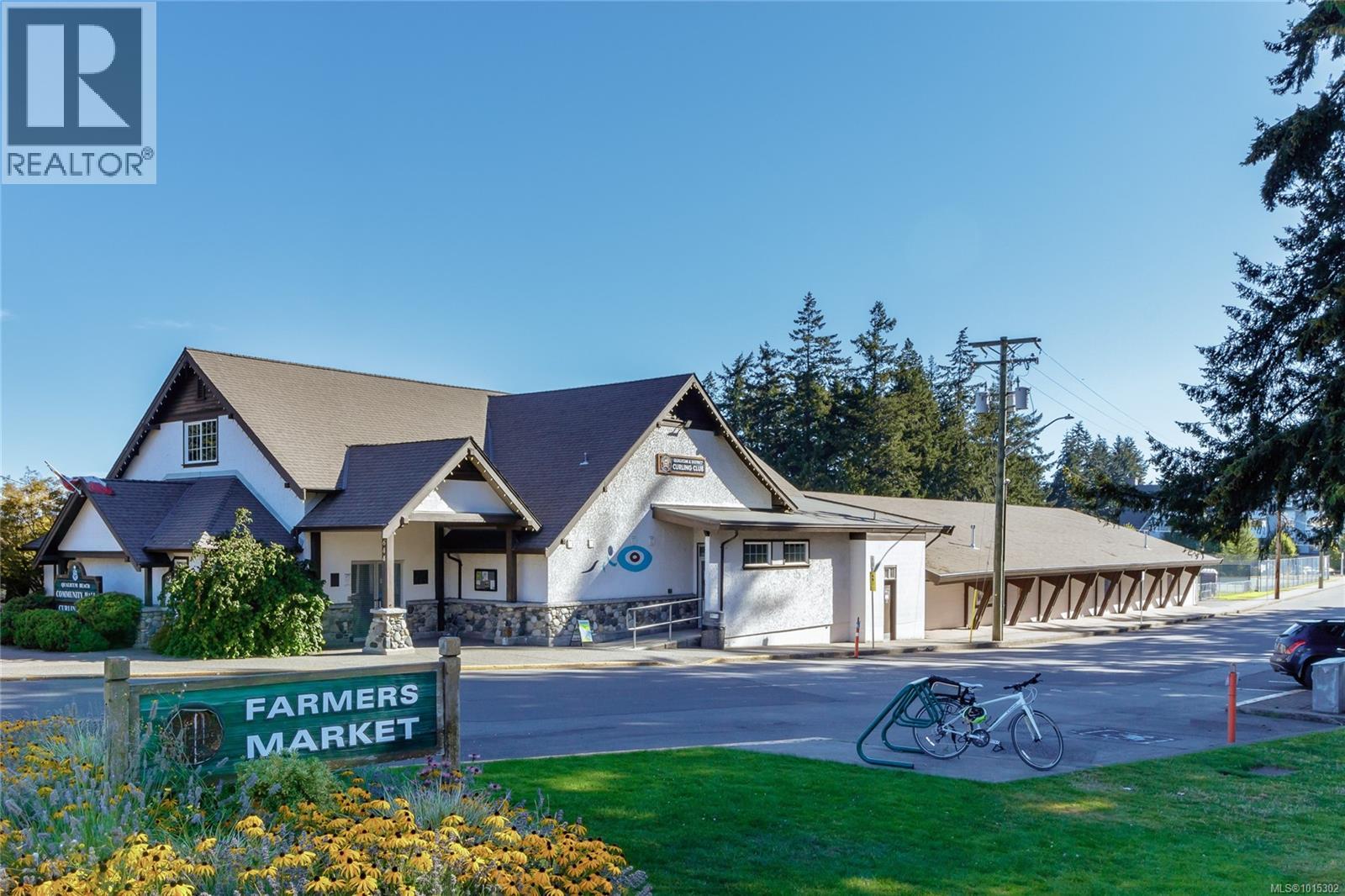 1221 Midiron Close, Qualicum Beach