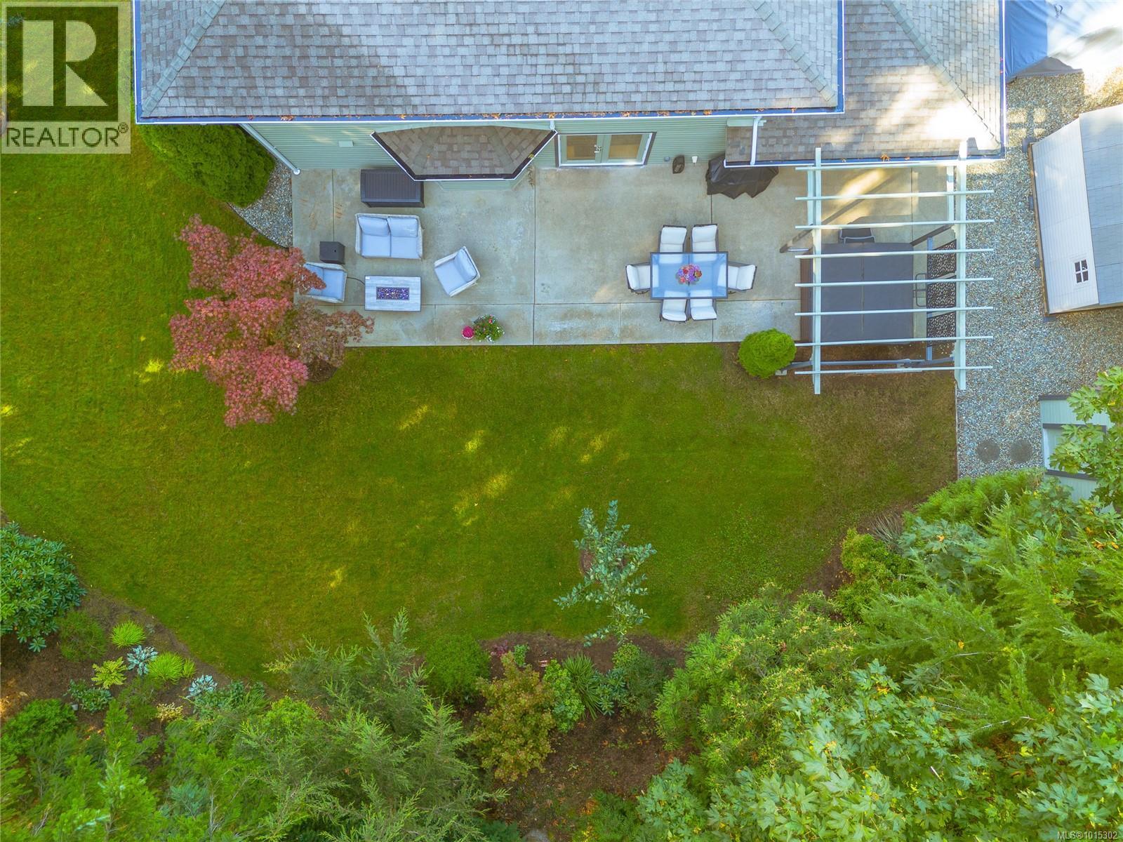 1221 Midiron Close, Qualicum Beach