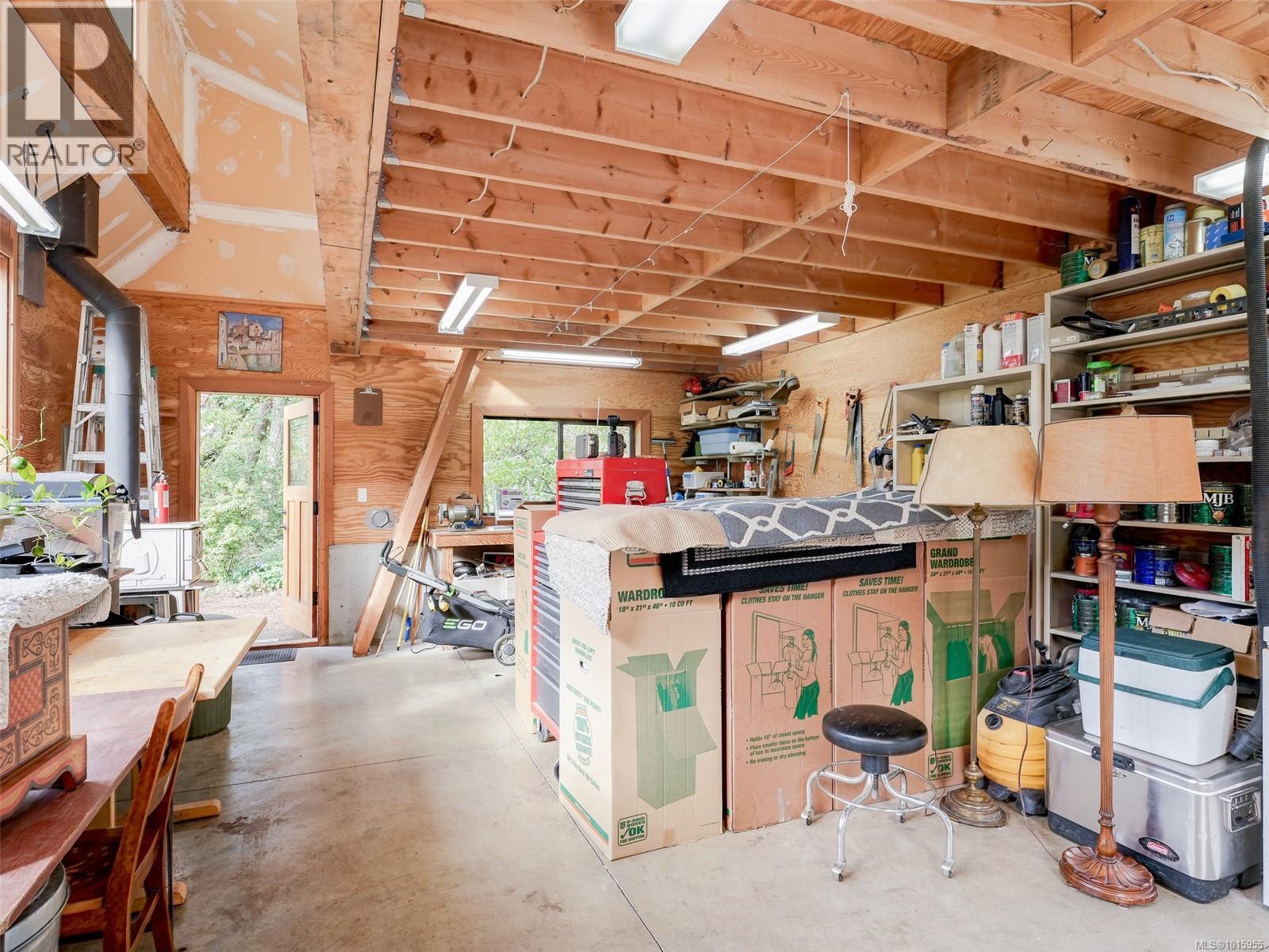  590 Downey Road, North Saanich