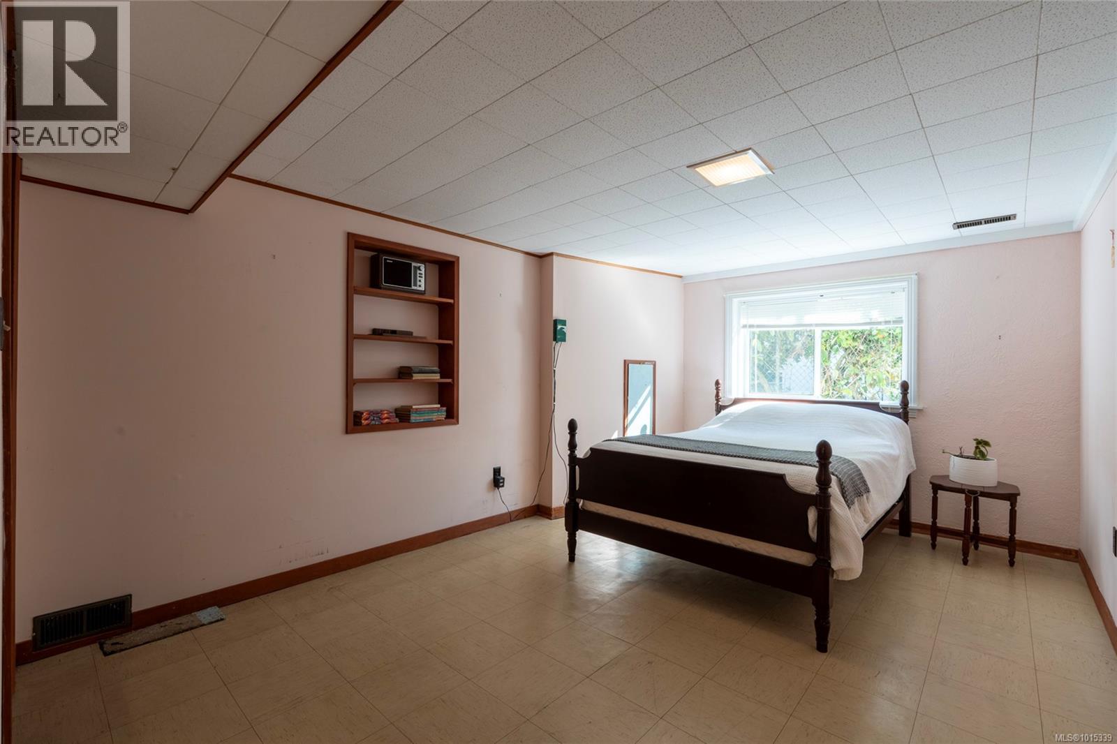  1131 Heald Avenue, Esquimalt