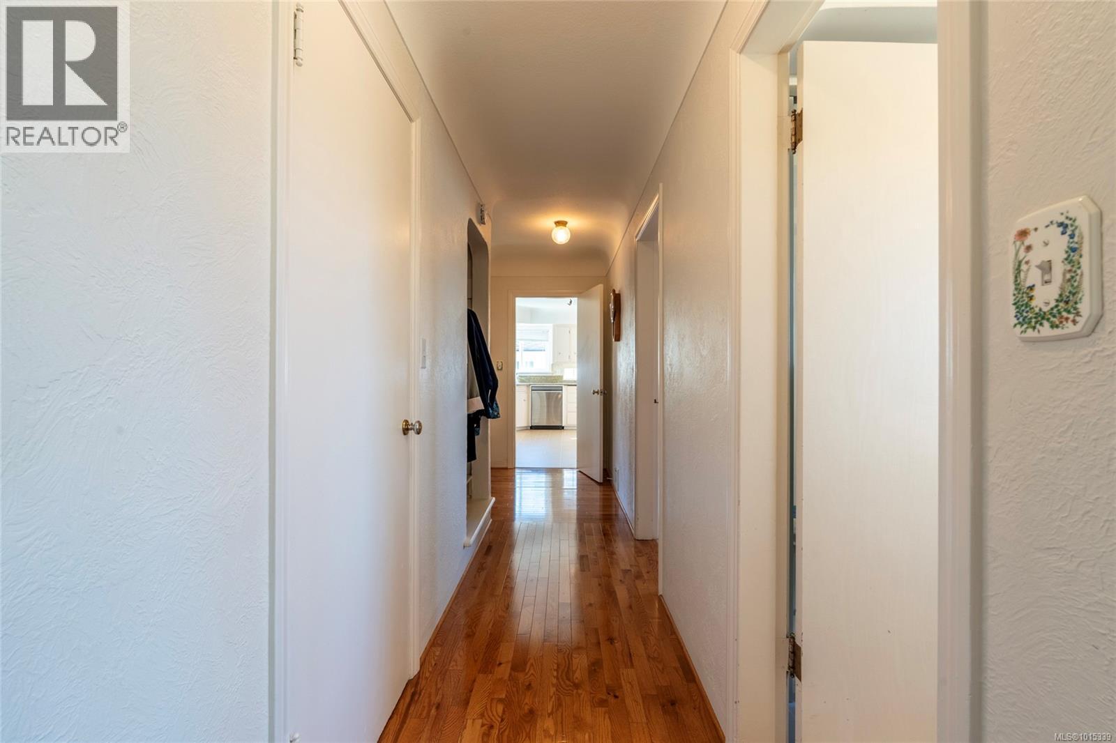 1131 Heald Avenue, Esquimalt