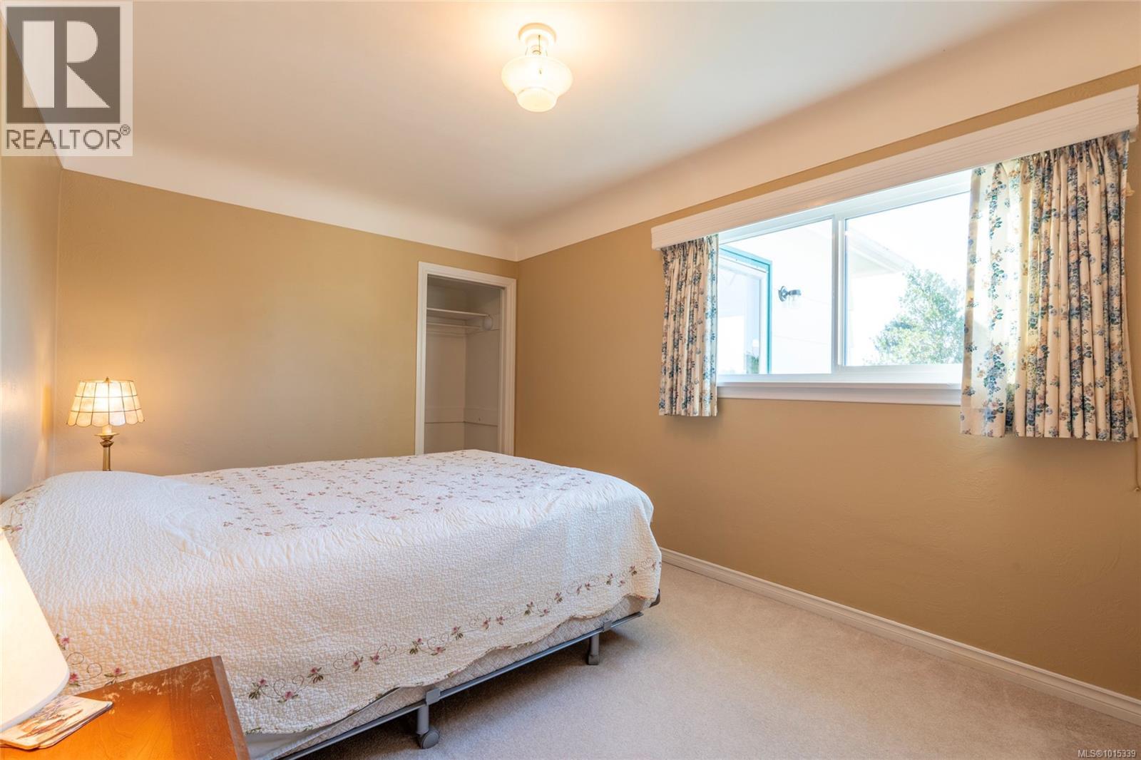  1131 Heald Avenue, Esquimalt