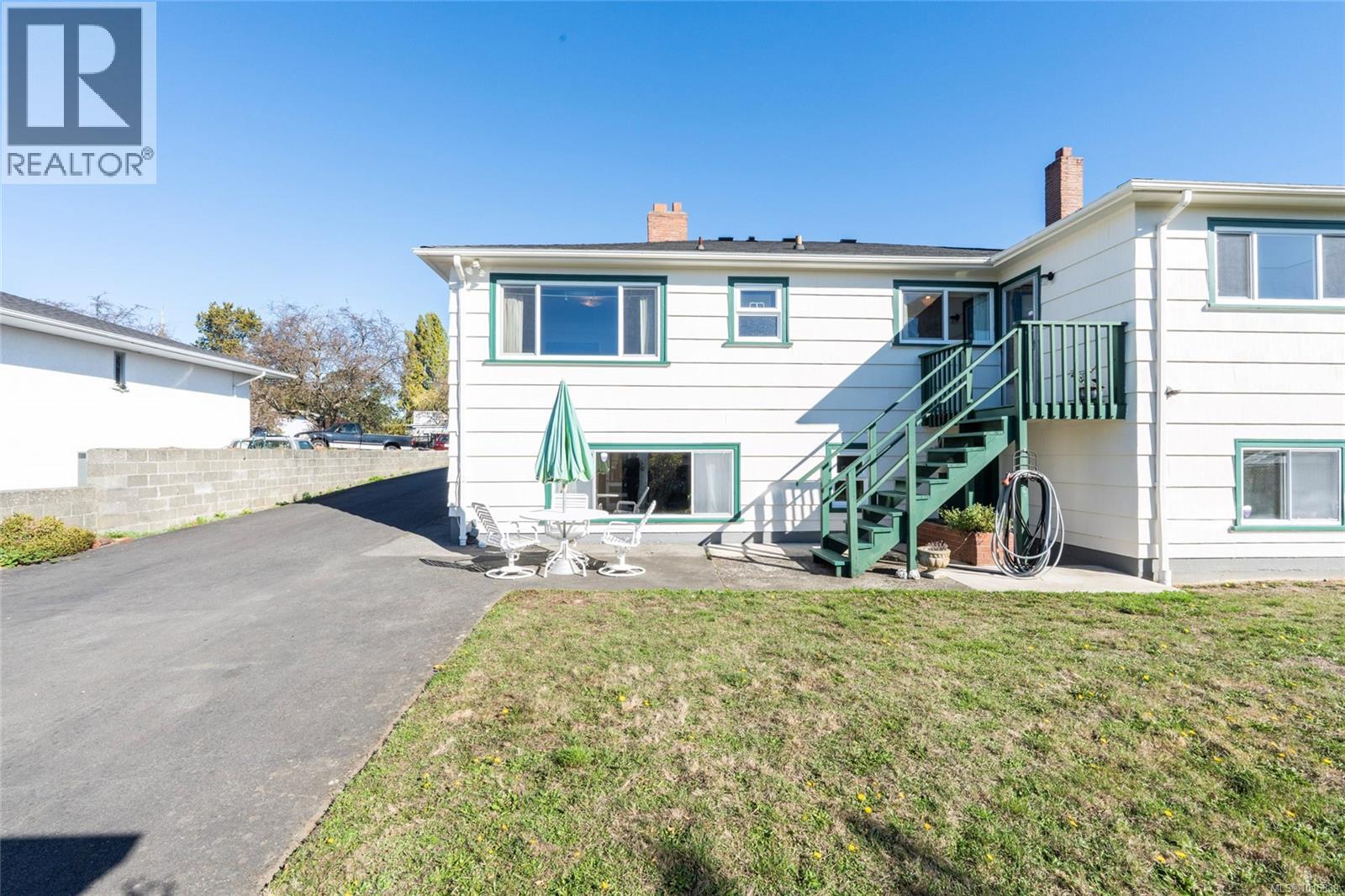  1131 Heald Avenue, Esquimalt