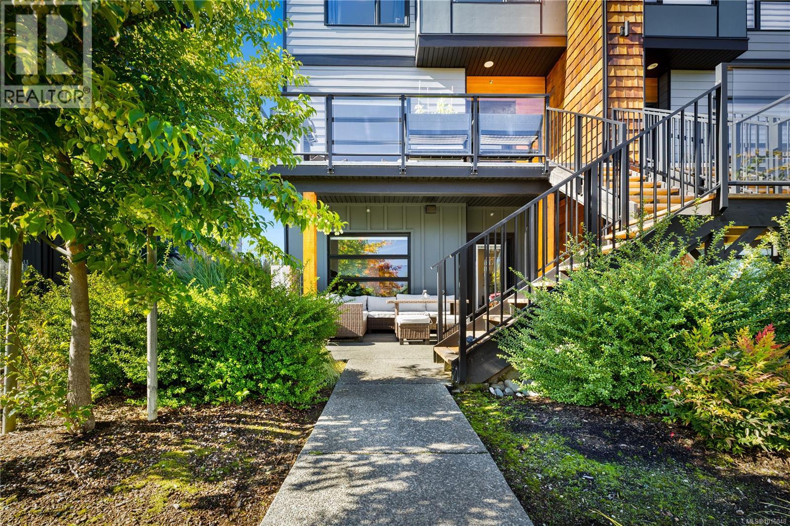 7 3016 Alder St S, Campbell River