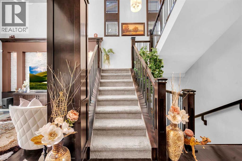 Single Family House for Sale in  Rockyvale Green NW Rocky Ridge Calgary 