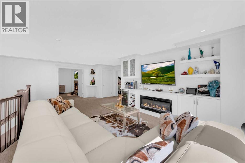 Single Family House for Sale in  Rockyvale Green NW Rocky Ridge Calgary 